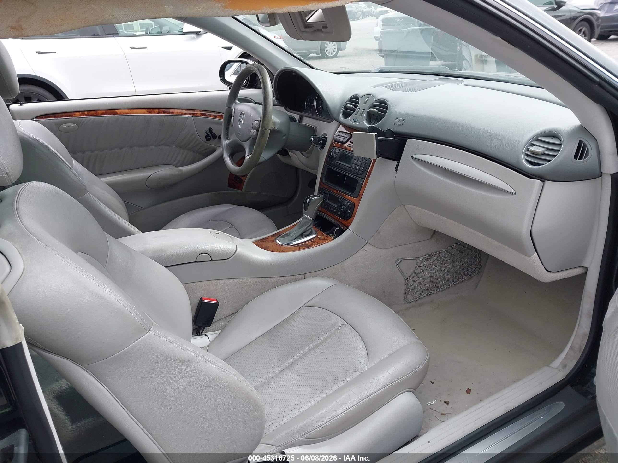 2004 Mercedes-benz Clk 320   Black vin: WDBTJ65J84F104963