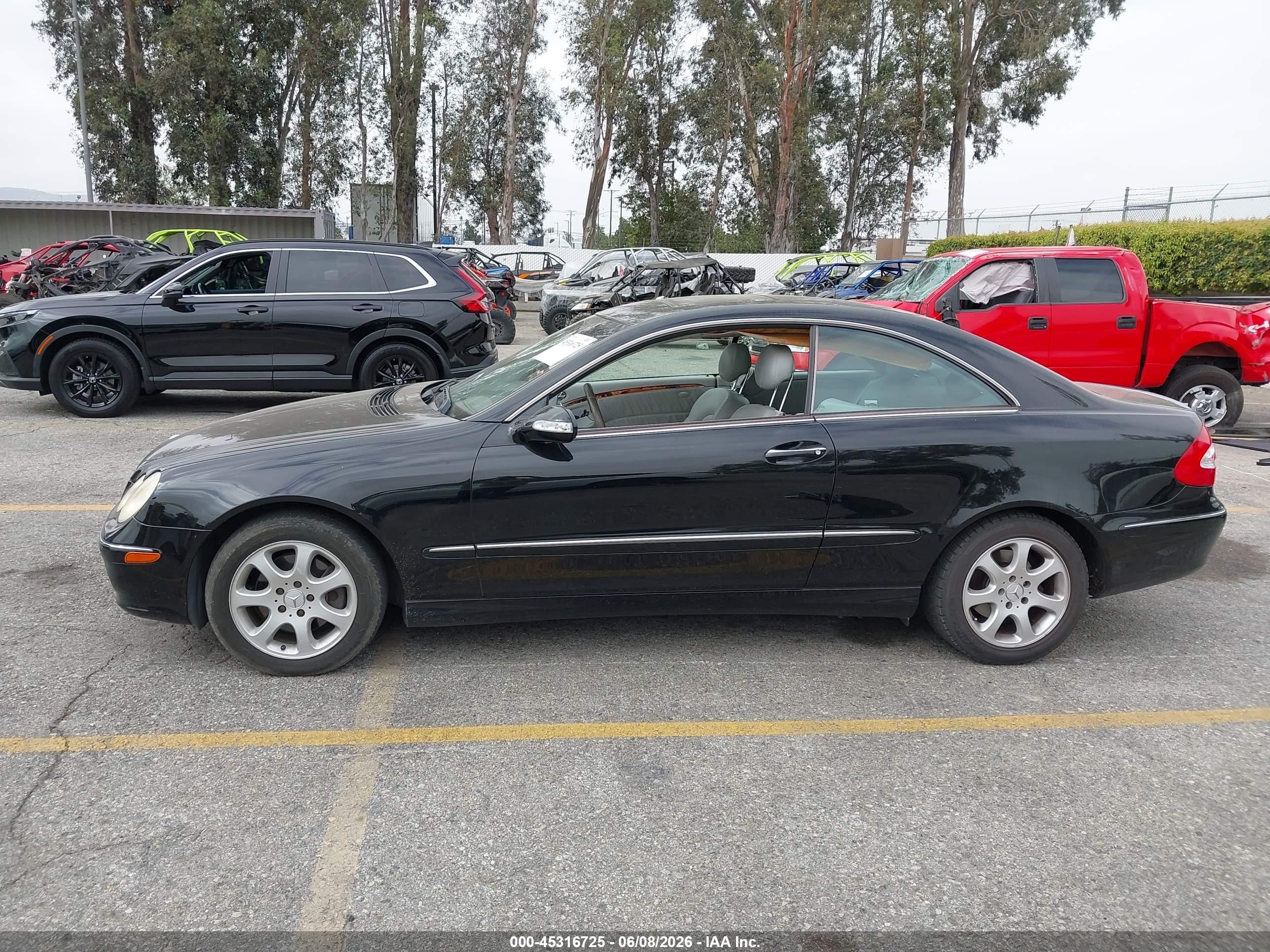 2004 Mercedes-benz Clk 320   Black vin: WDBTJ65J84F104963