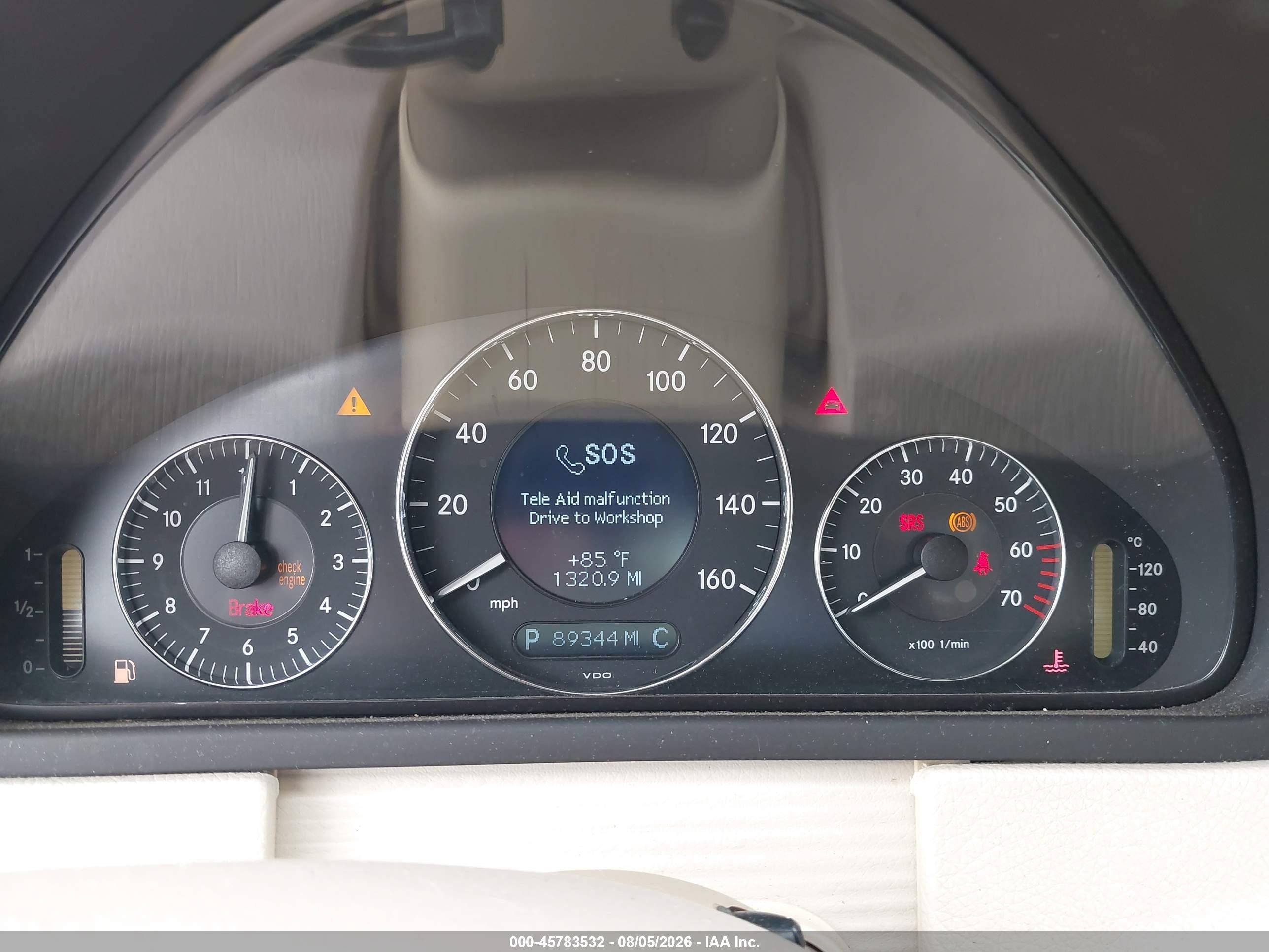 2005 Mercedes-benz Clk 320   Silver vin: WDBTJ65J85F132554