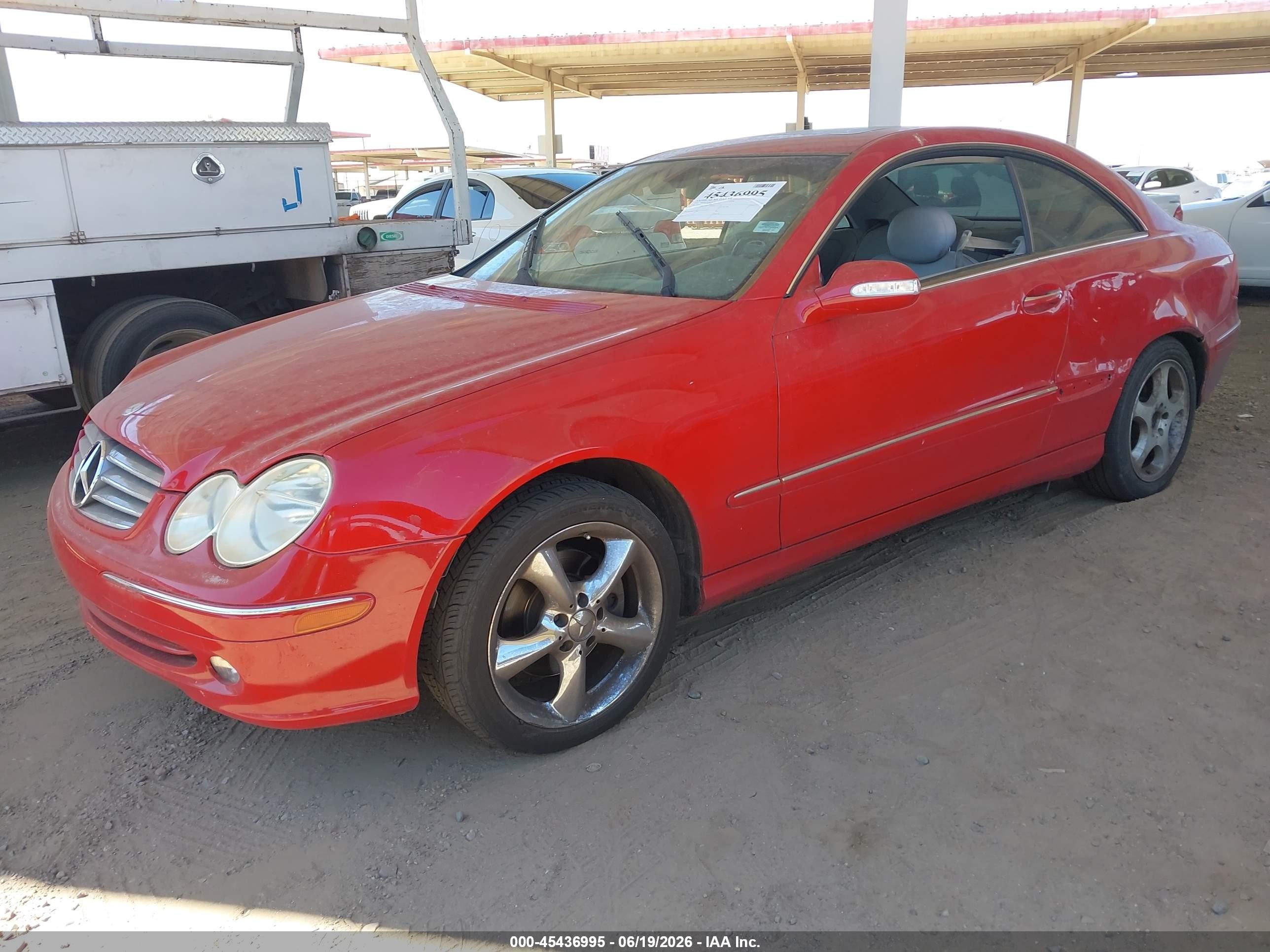 2005 Mercedes-benz Clk 320   Red vin: WDBTJ65J85F147426