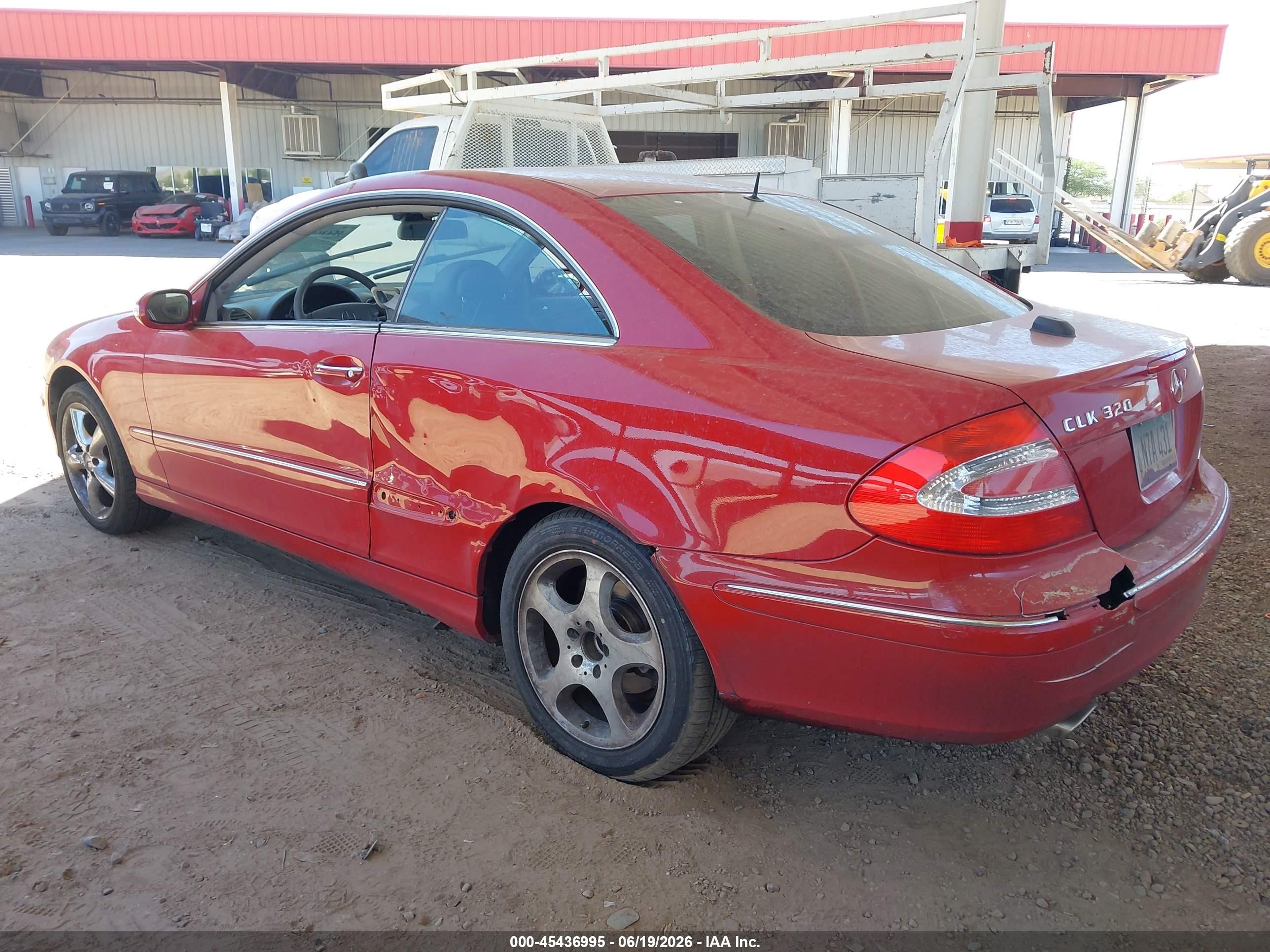 2005 Mercedes-benz Clk 320   Red vin: WDBTJ65J85F147426