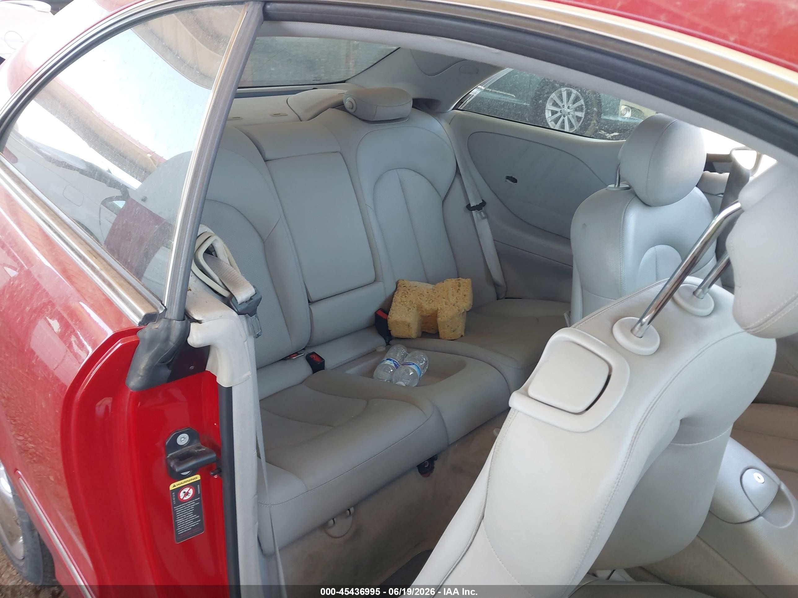 2005 Mercedes-benz Clk 320   Red vin: WDBTJ65J85F147426