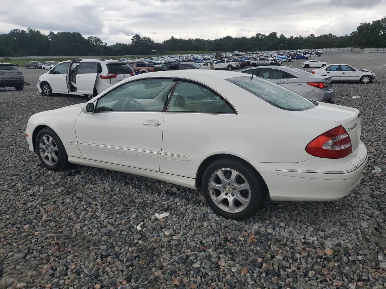 2003 Mercedes-benz Clk 320c White vin: WDBTJ65J93F041757
