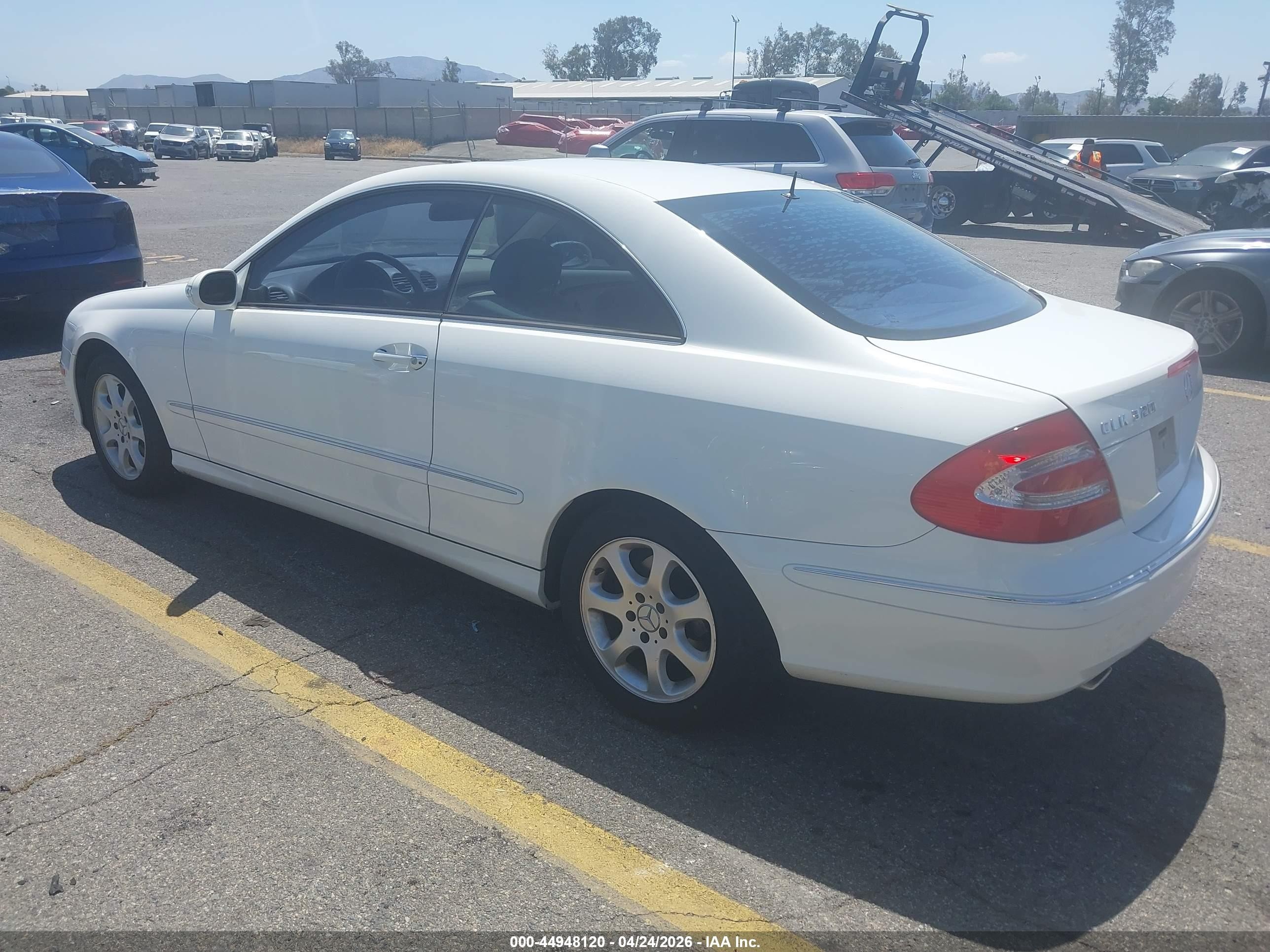 2004 Mercedes-benz Clk 320 Белый vin: WDBTJ65J94F095206
