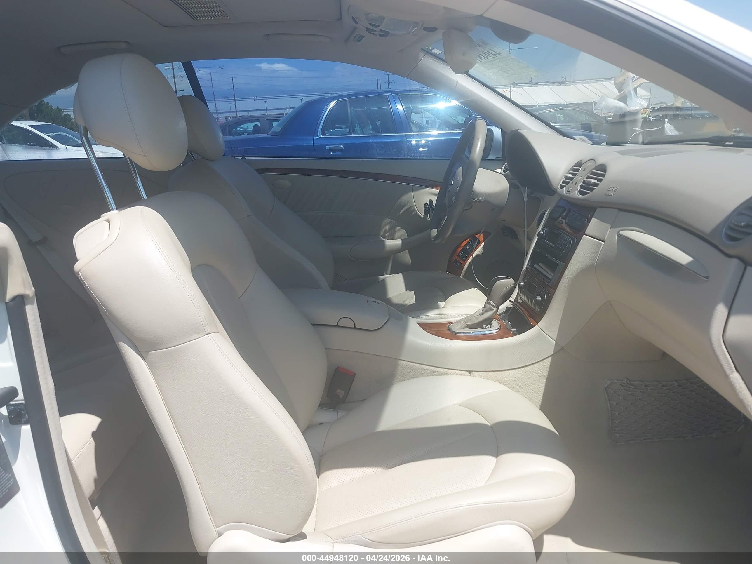 2004 Mercedes-benz Clk 320 Белый vin: WDBTJ65J94F095206
