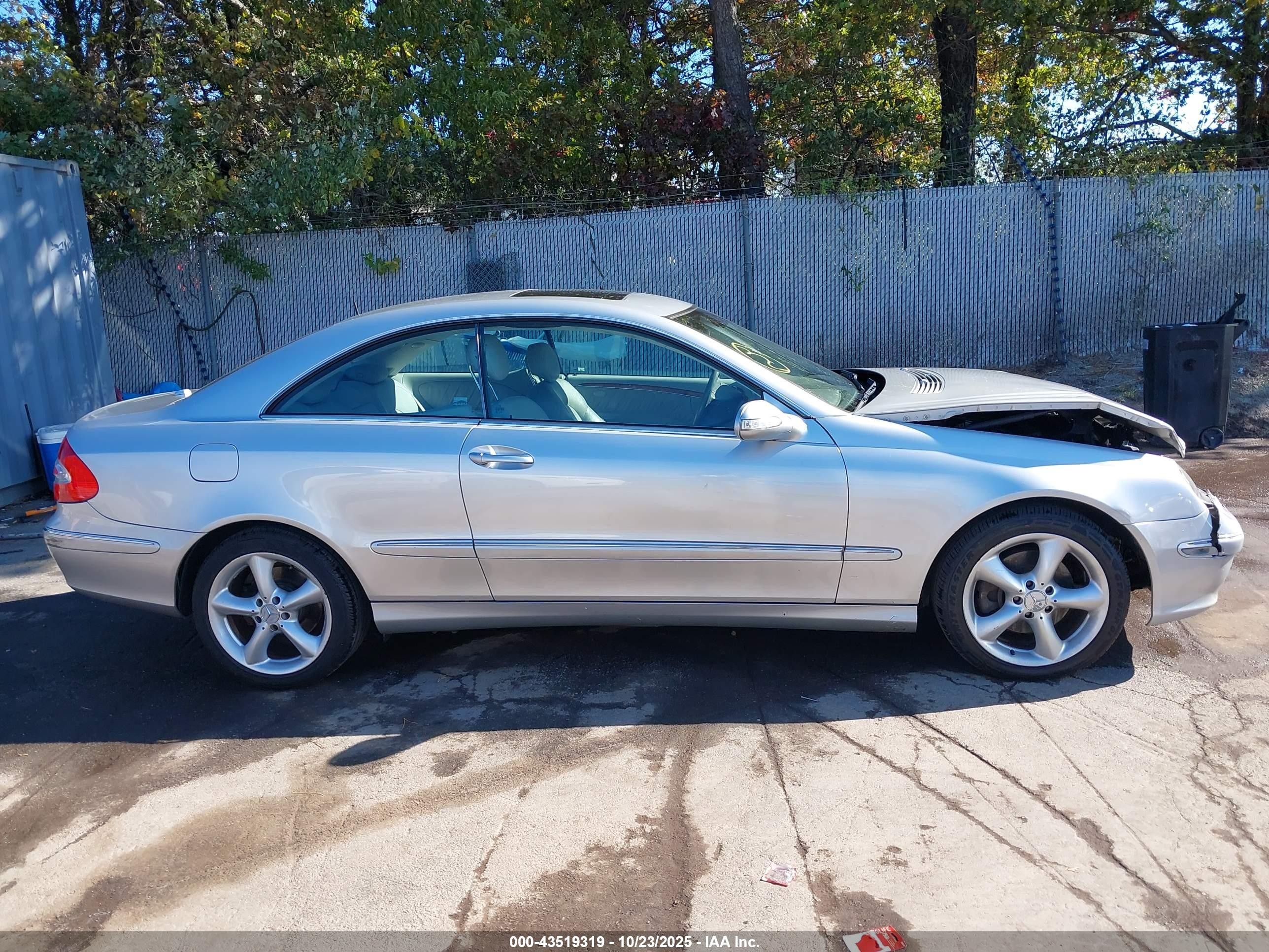 2005 Mercedes-benz Clk 320   Gray vin: WDBTJ65J95F126746