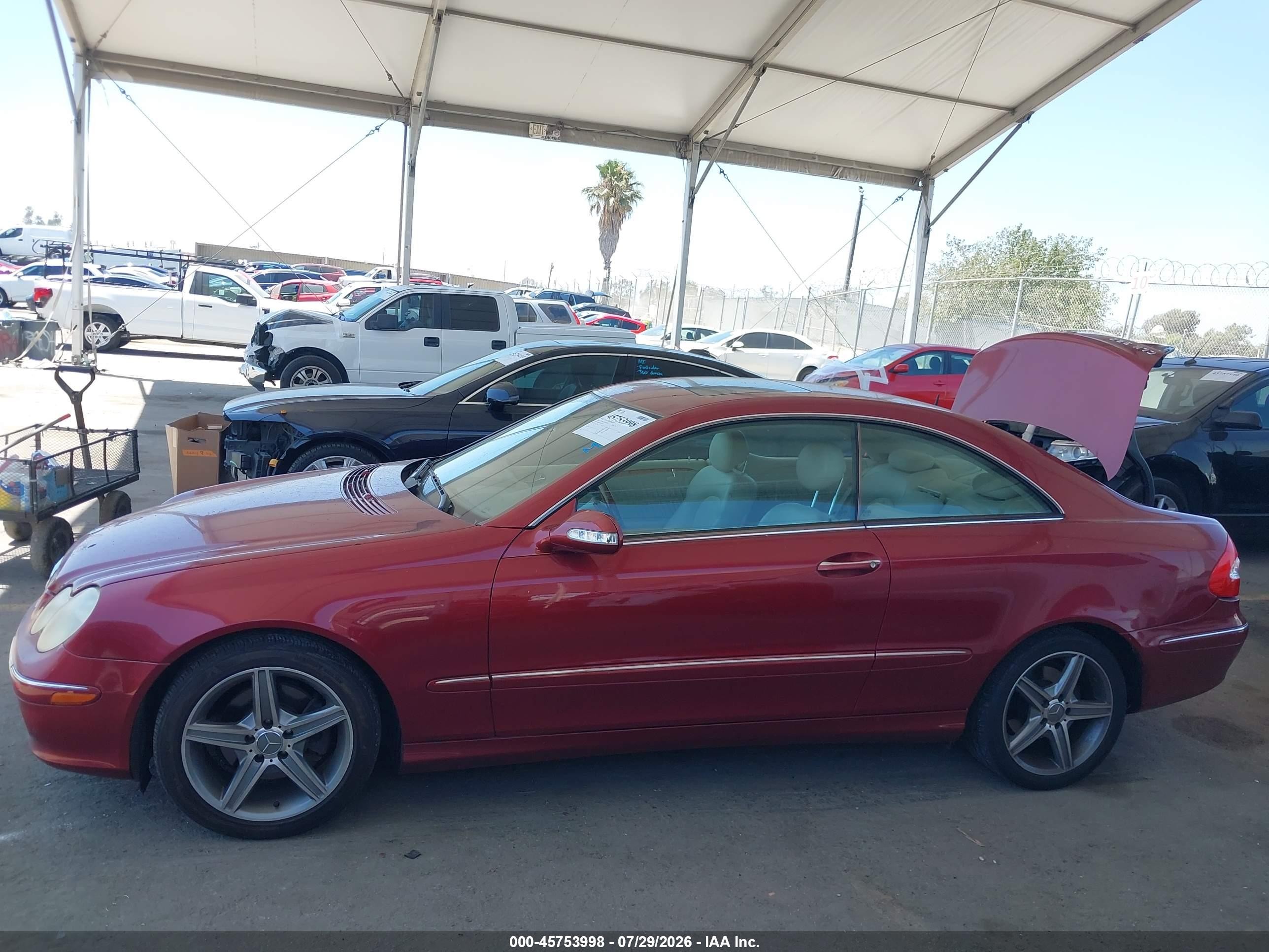 2005 Mercedes-benz Clk 320 Burgundy vin: WDBTJ65J95F167104