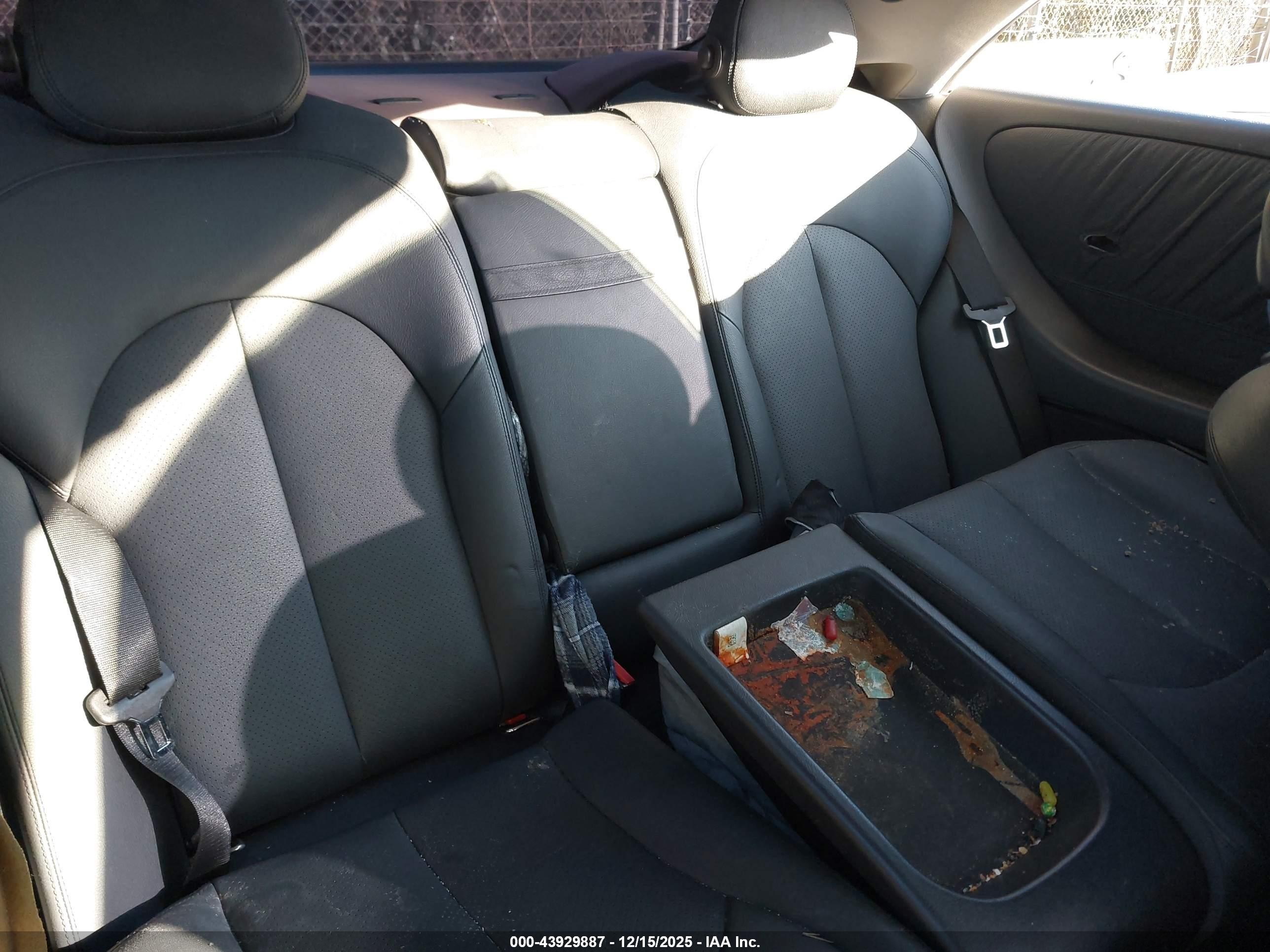 2003 Mercedes-benz Clk 320   Black vin: WDBTJ65JX3F045347