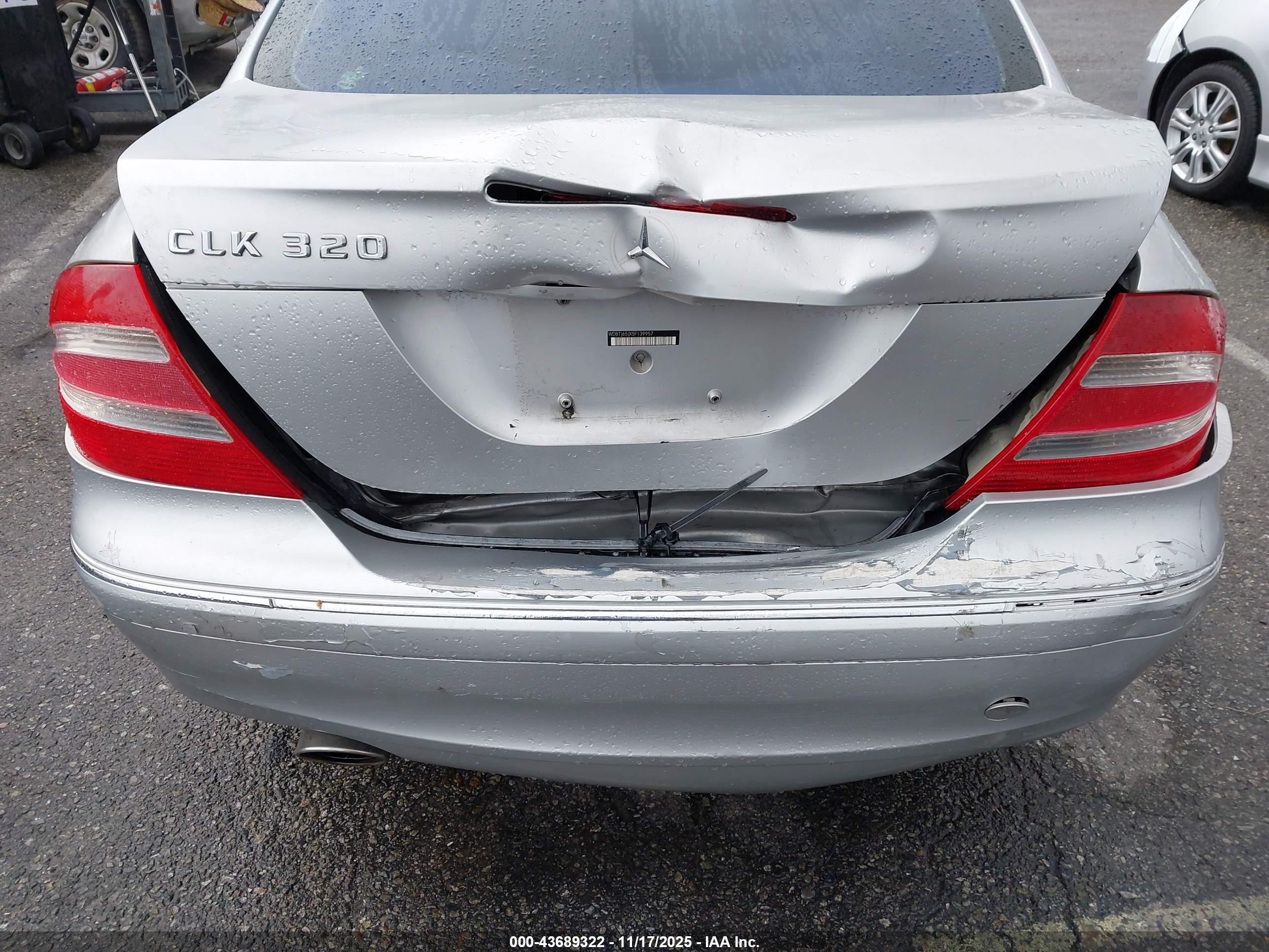 2005 Mercedes-benz Clk 320c Серебряный vin: WDBTJ65JX5F139957