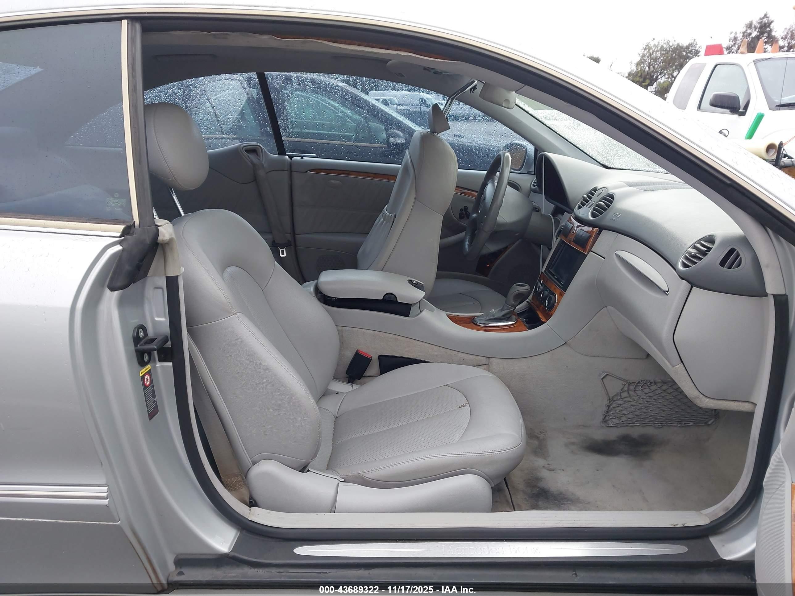 2005 Mercedes-benz Clk 320c Серебряный vin: WDBTJ65JX5F139957
