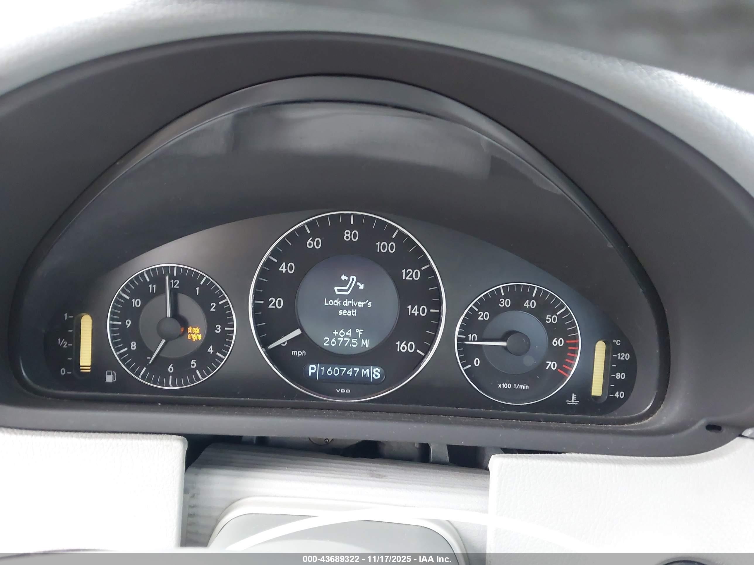 2005 Mercedes-benz Clk 320c Серебряный vin: WDBTJ65JX5F139957
