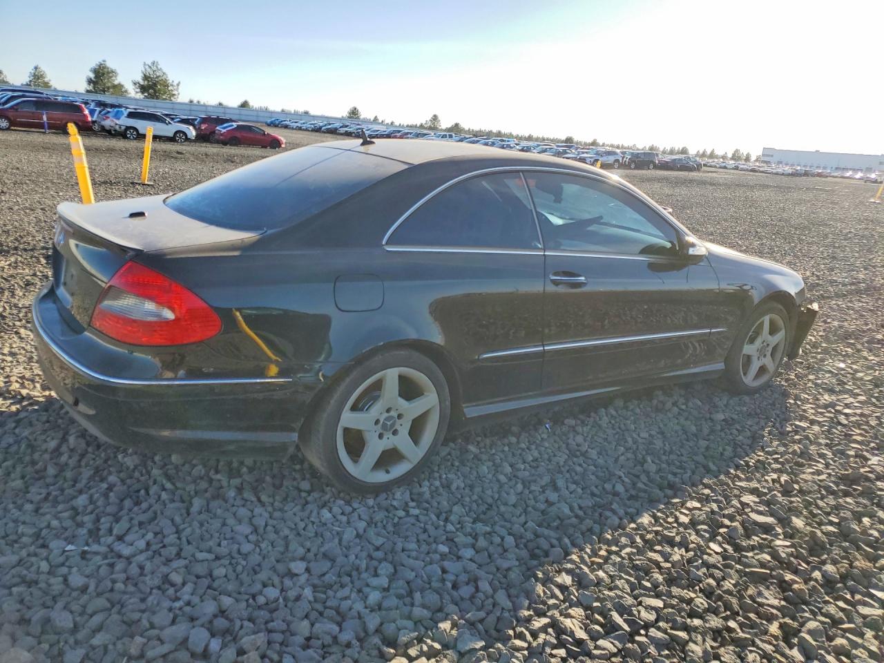 2007 Mercedes-benz Clk 550 Черный vin: WDBTJ72H27F215066