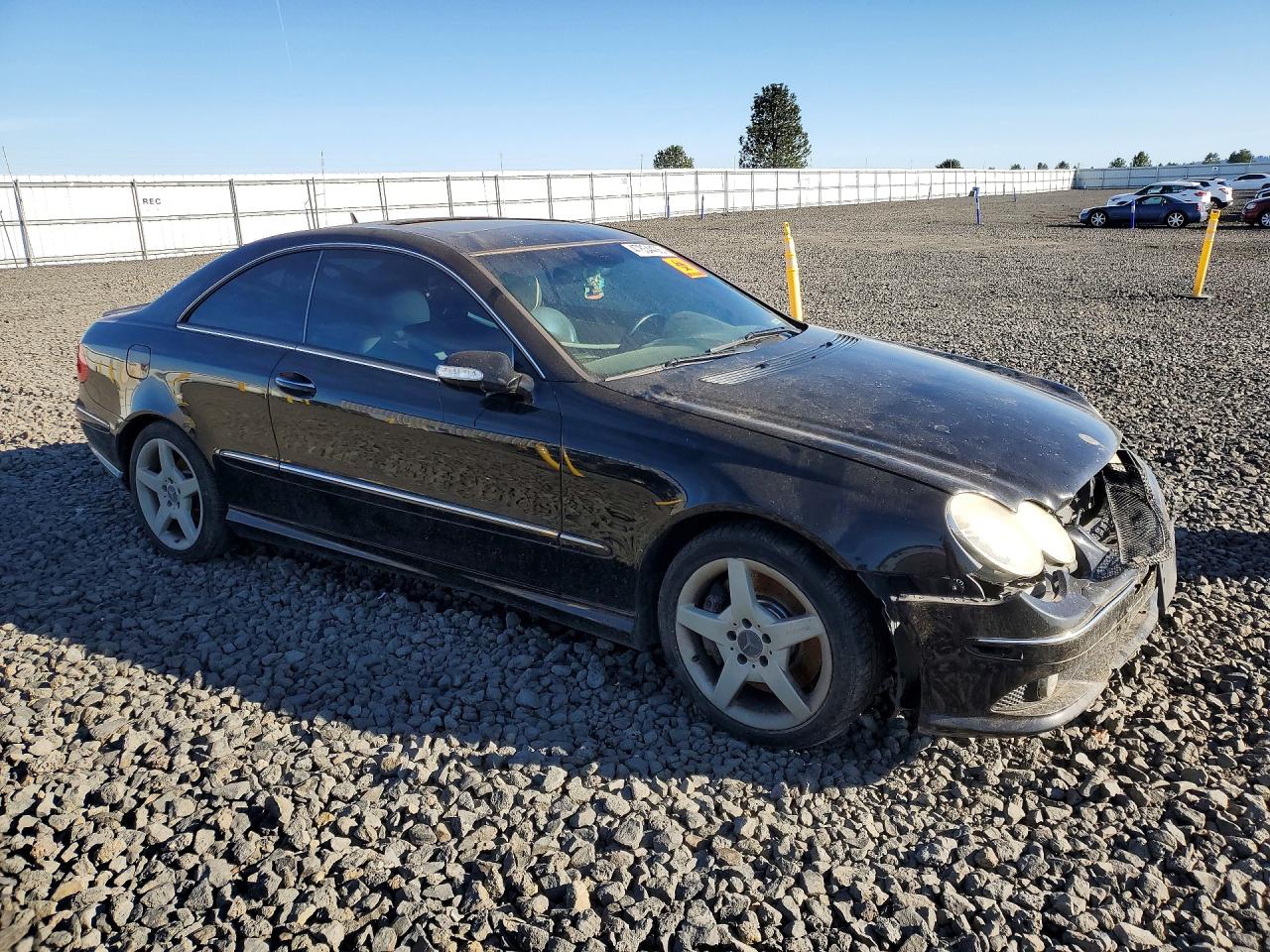 2007 Mercedes-benz Clk 550 Черный vin: WDBTJ72H27F215066