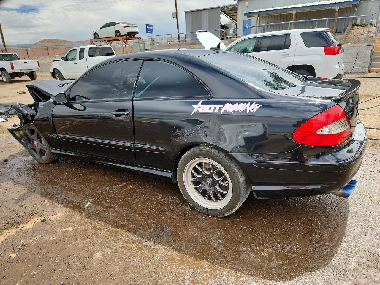 2007 Mercedes-benz Clk 550 Black vin: WDBTJ72H37F217800