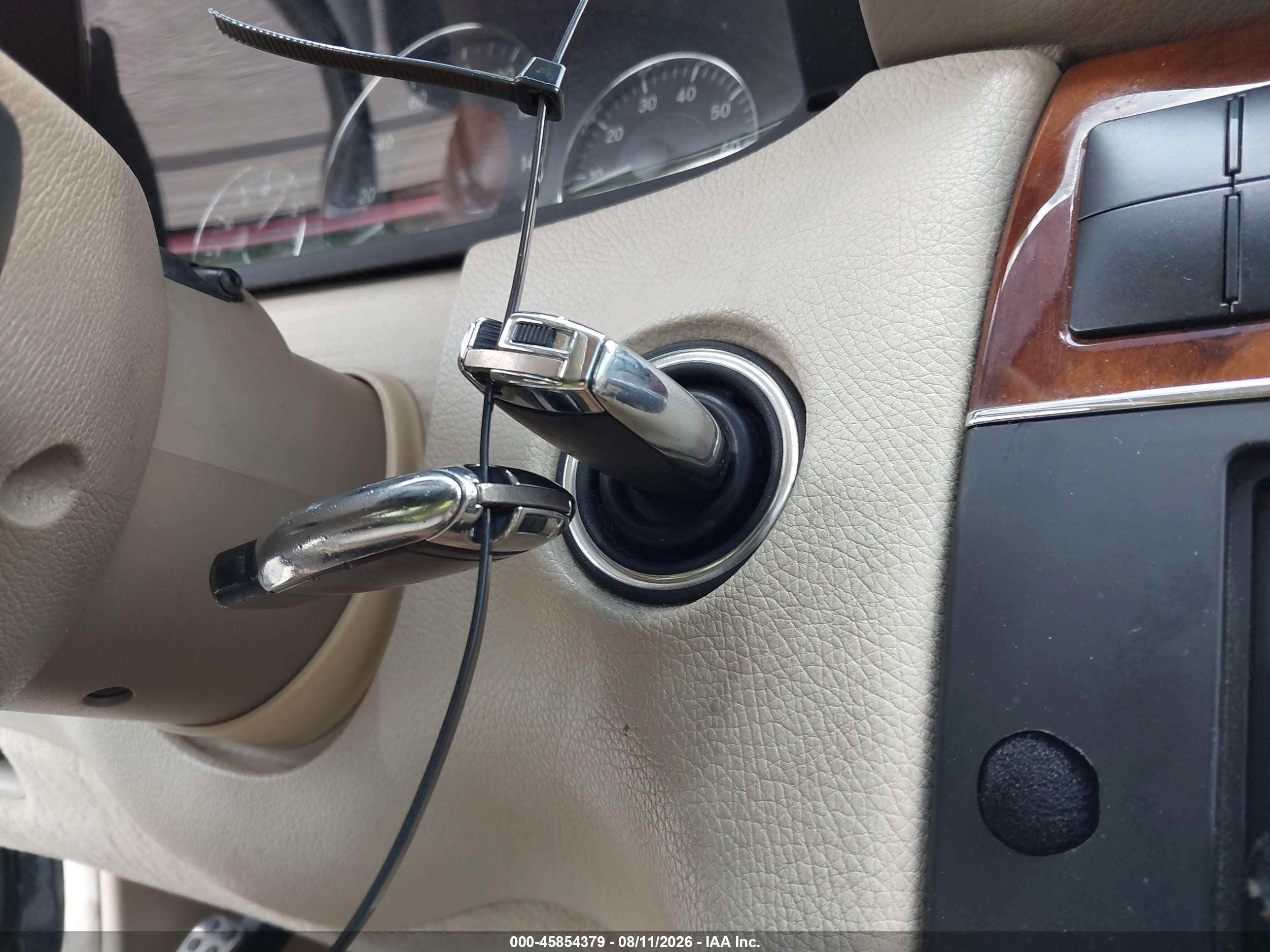 2008 Mercedes-benz Clk 550 Черный vin: WDBTJ72H48F240729