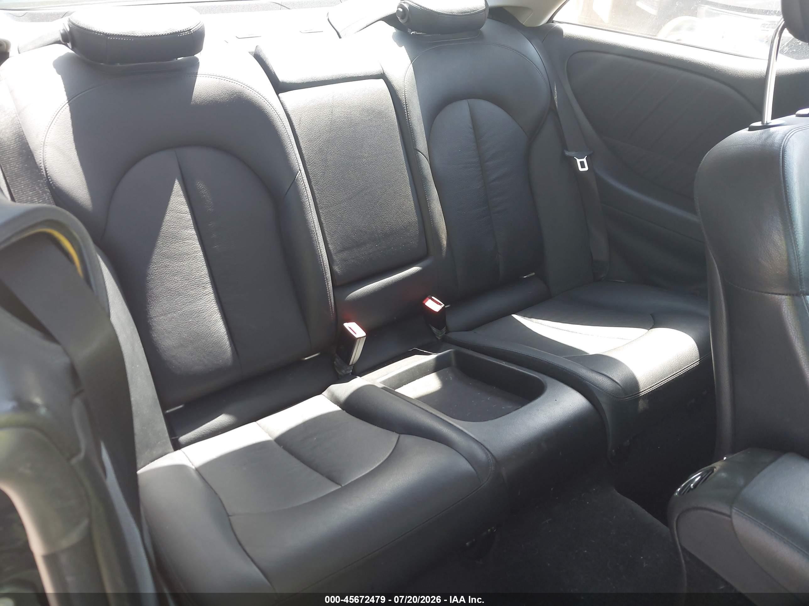 2008 Mercedes-benz Clk 550   Черный vin: WDBTJ72H88F252530