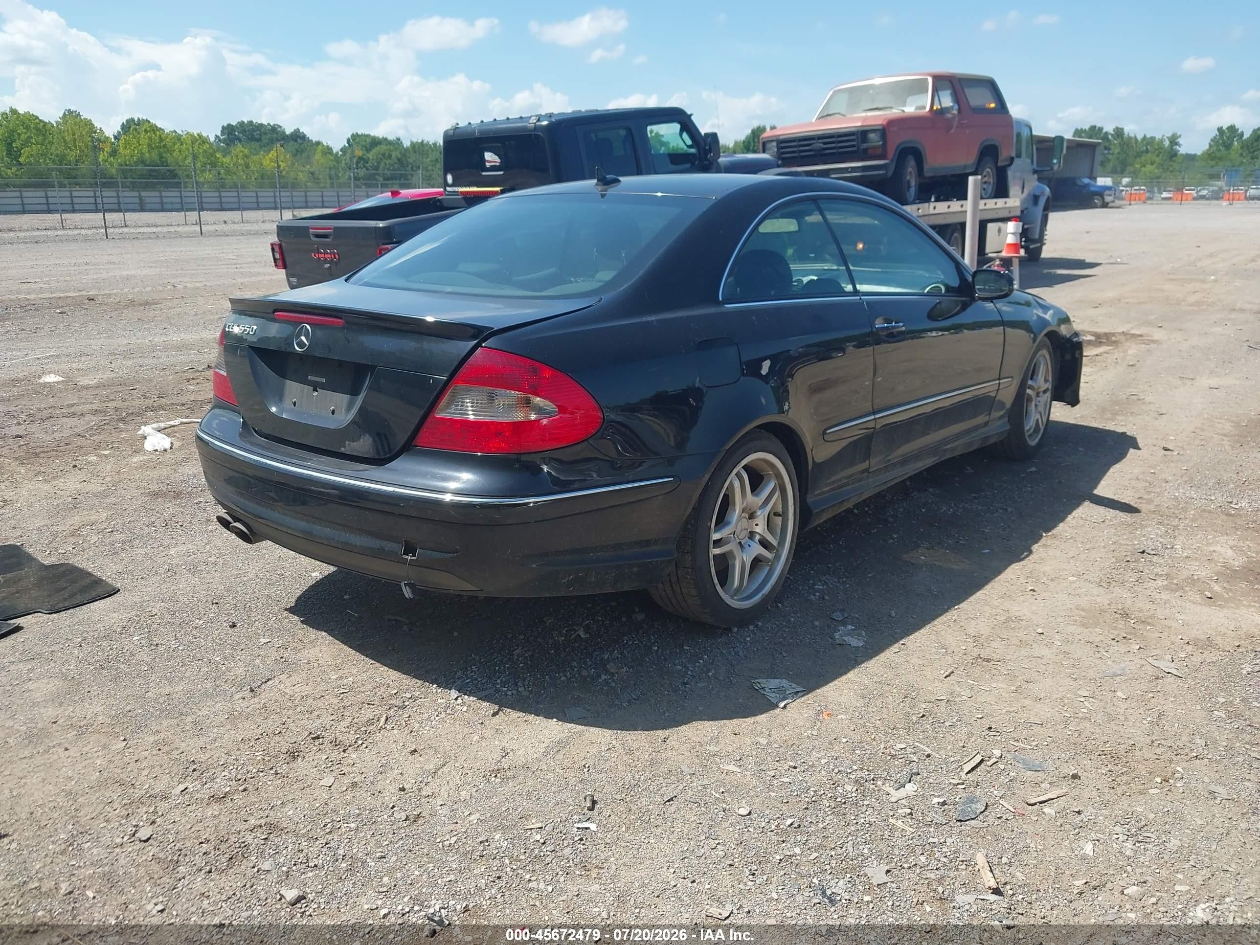 2008 Mercedes-benz Clk 550   Черный vin: WDBTJ72H88F252530