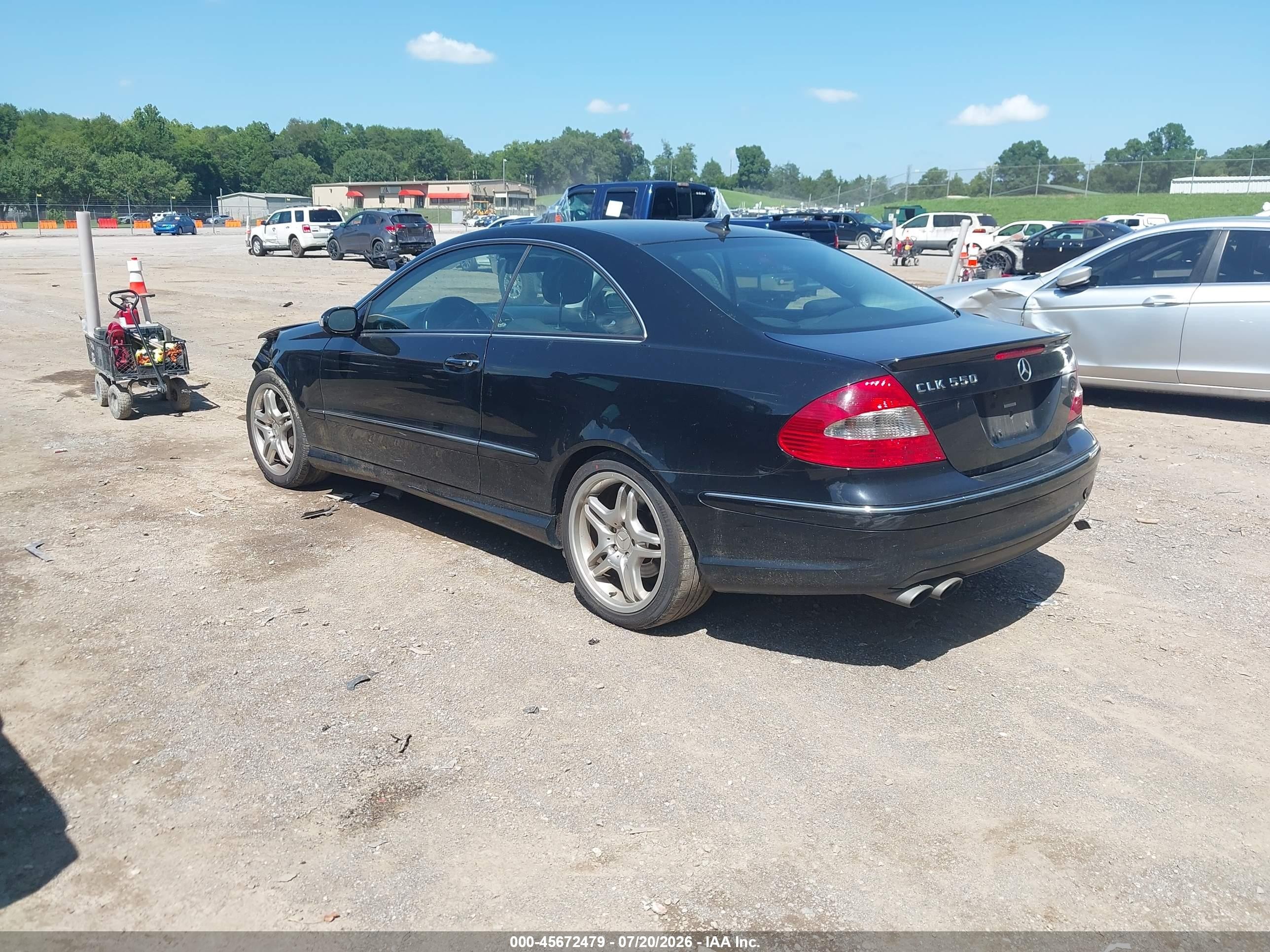 2008 Mercedes-benz Clk 550   Черный vin: WDBTJ72H88F252530