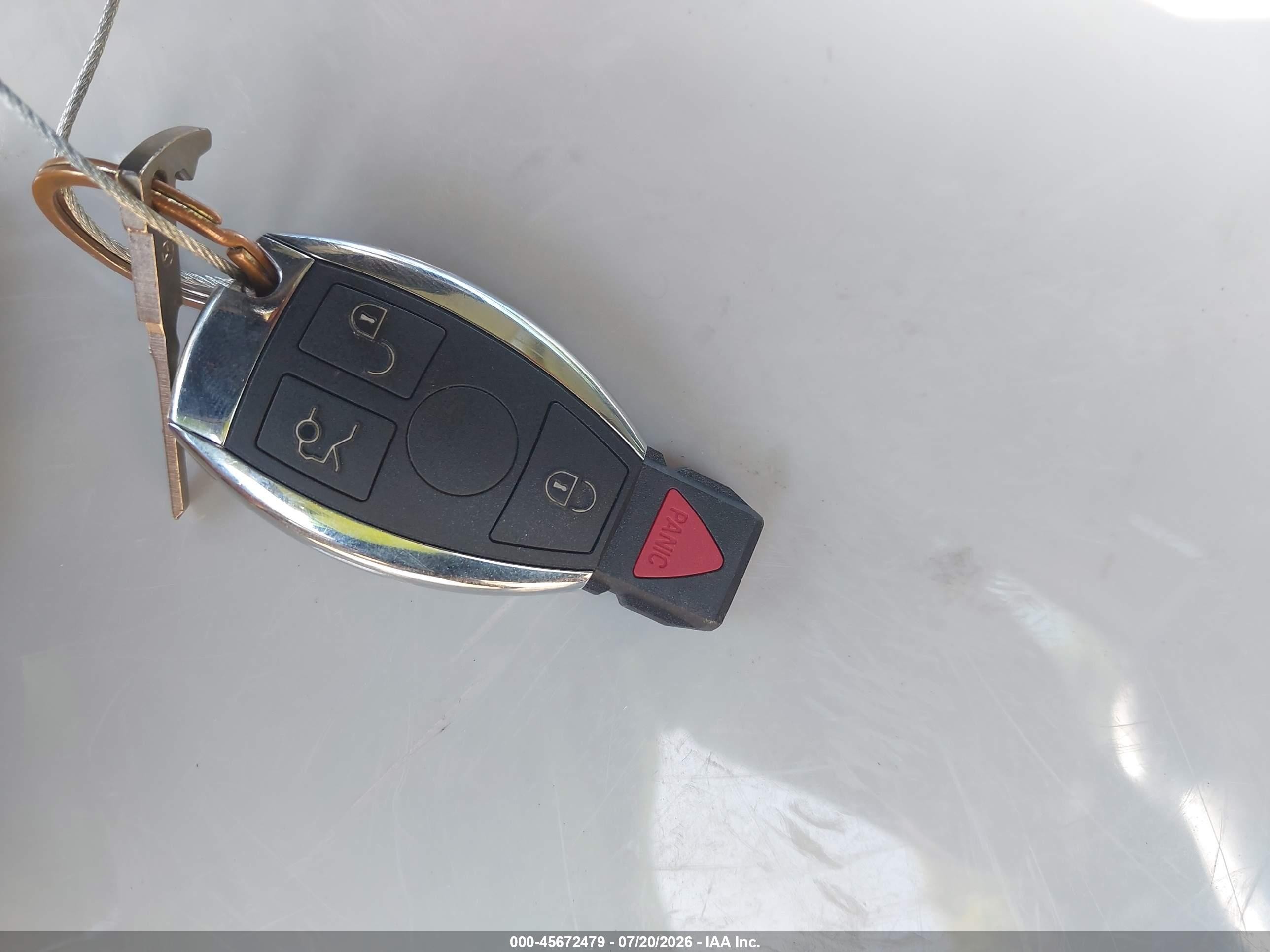 2008 Mercedes-benz Clk 550   Черный vin: WDBTJ72H88F252530