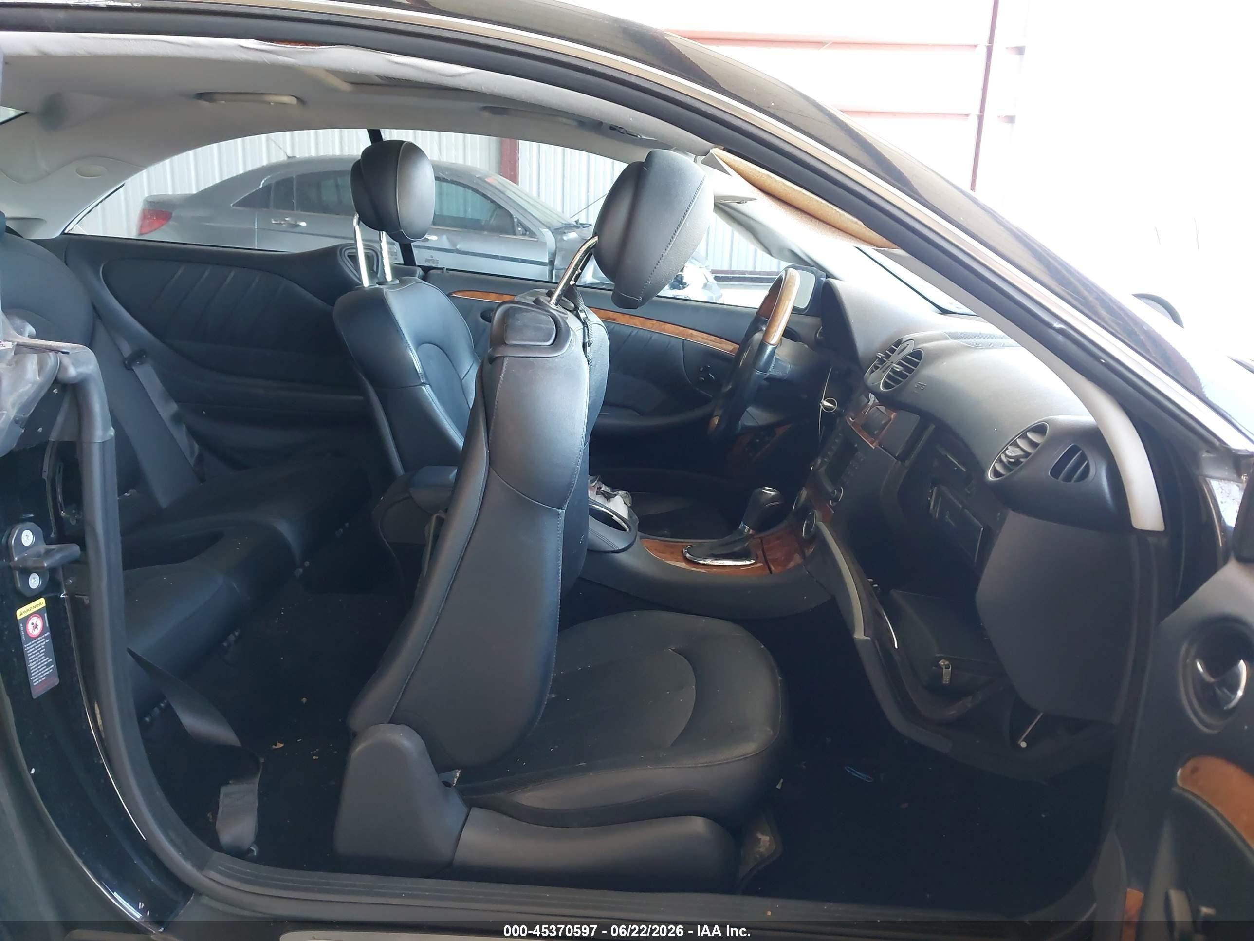 2009 Mercedes-benz Clk 550   Black vin: WDBTJ72HX9F261666