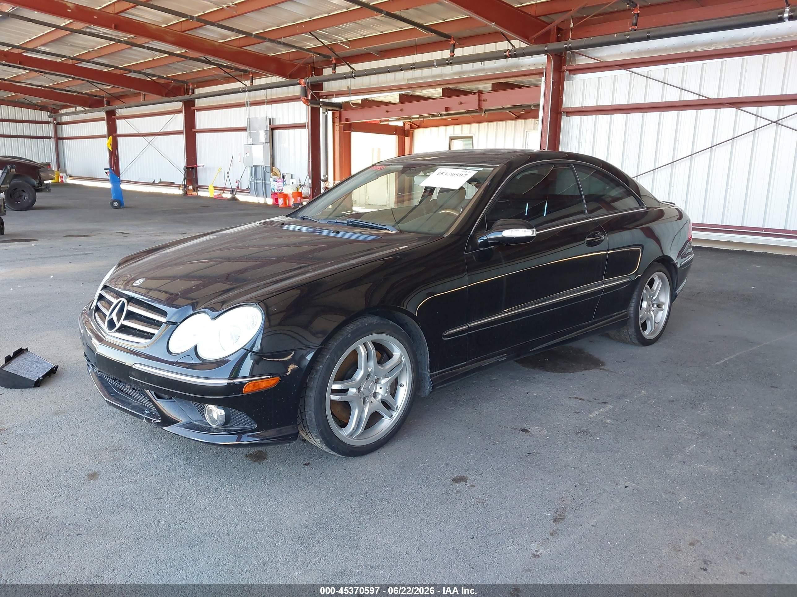 2009 Mercedes-benz Clk 550   Black vin: WDBTJ72HX9F261666