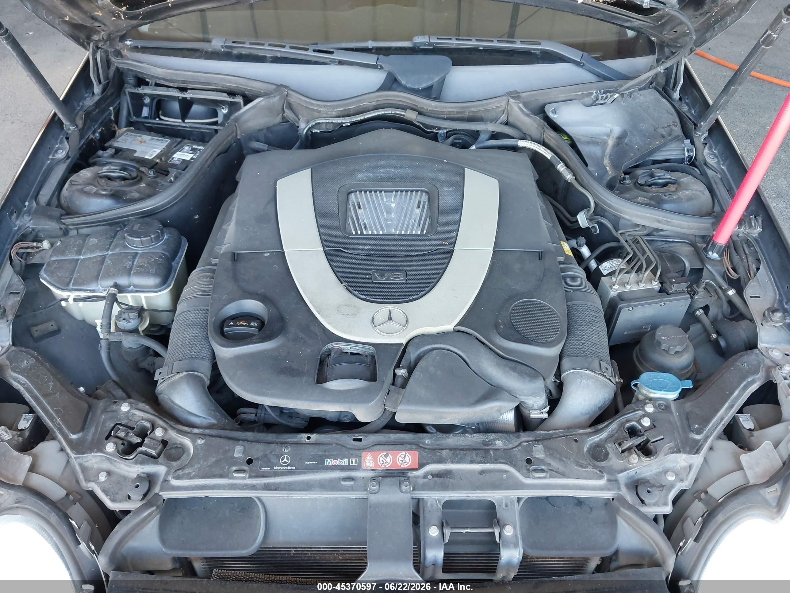 2009 Mercedes-benz Clk 550   Black vin: WDBTJ72HX9F261666