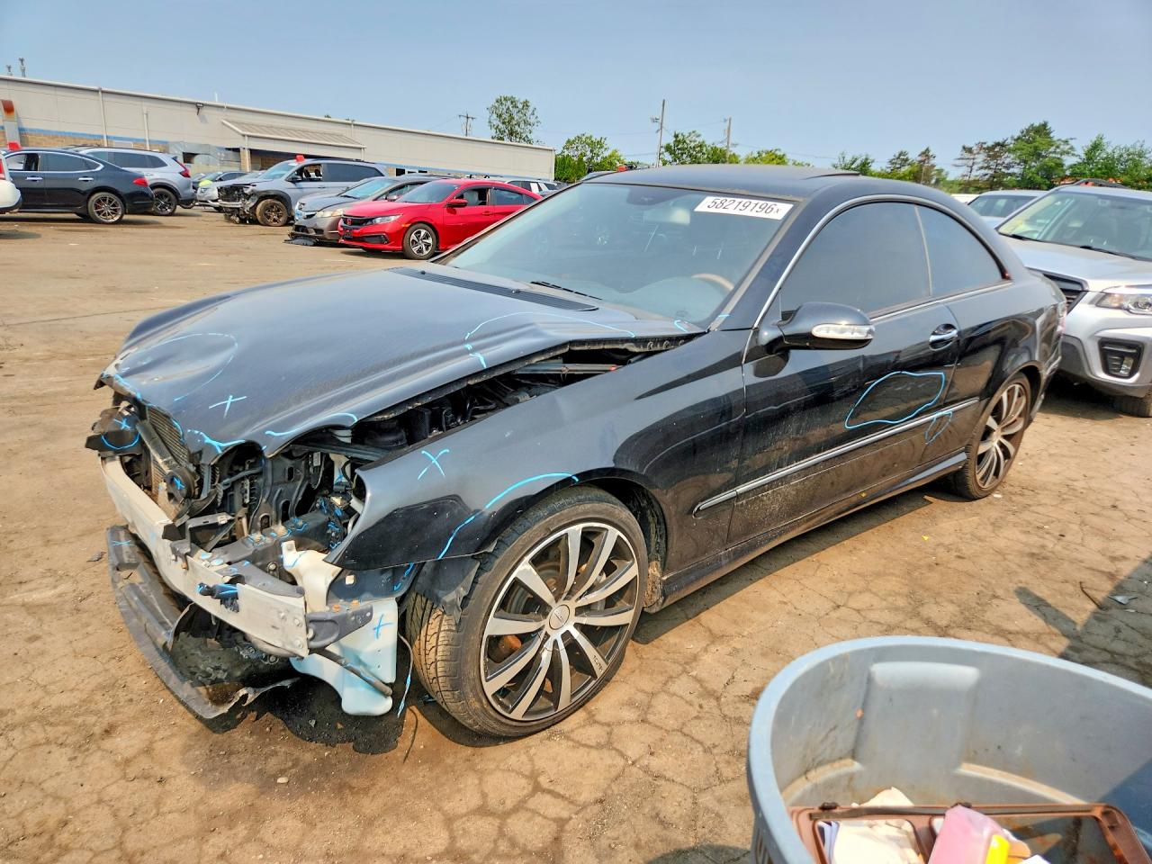 2009 Mercedes-benz Clk 550 Black vin: WDBTJ72HX9F266155