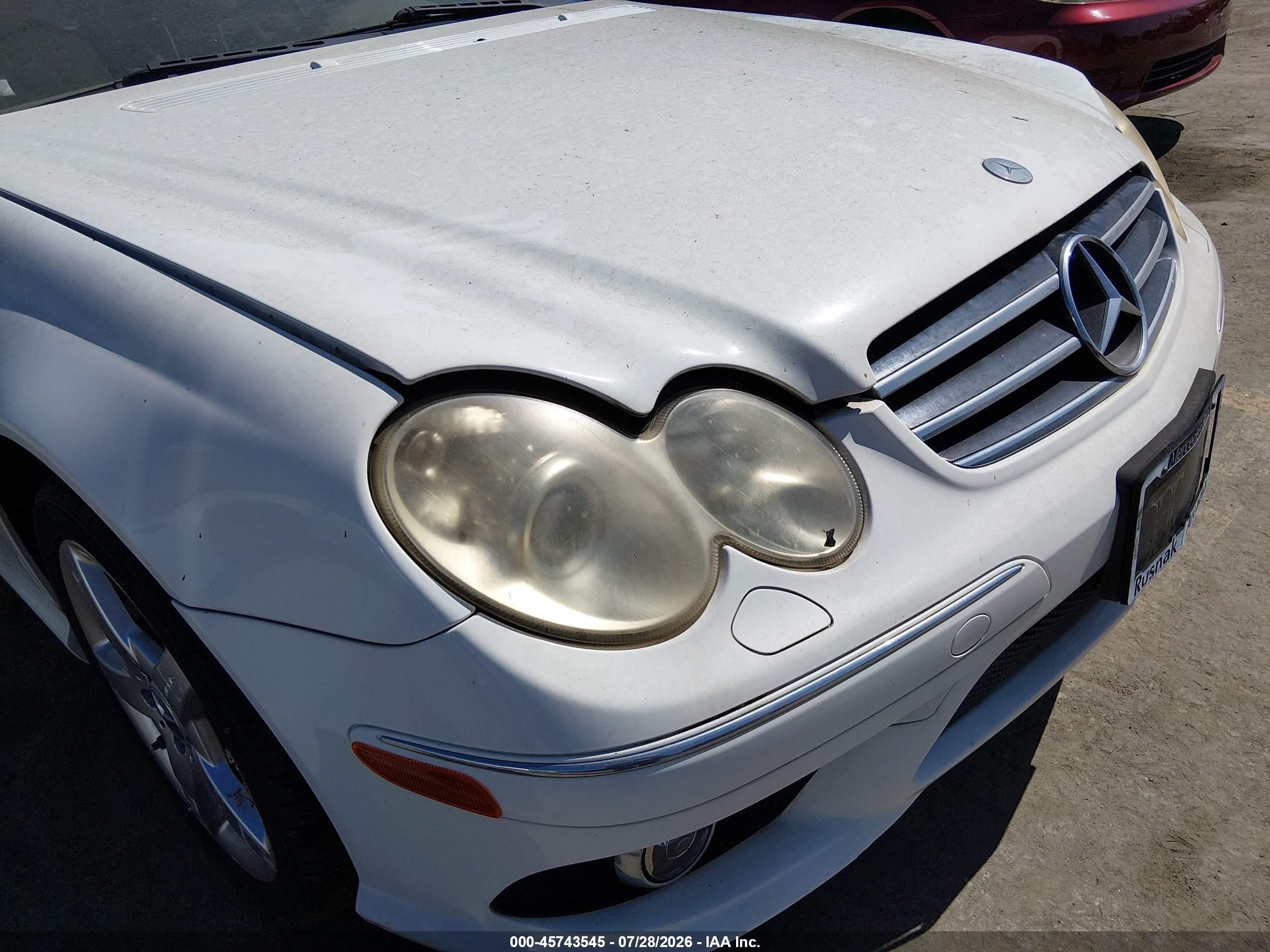 2006 Mercedes-benz Clk 500   White vin: WDBTJ75H86F179183