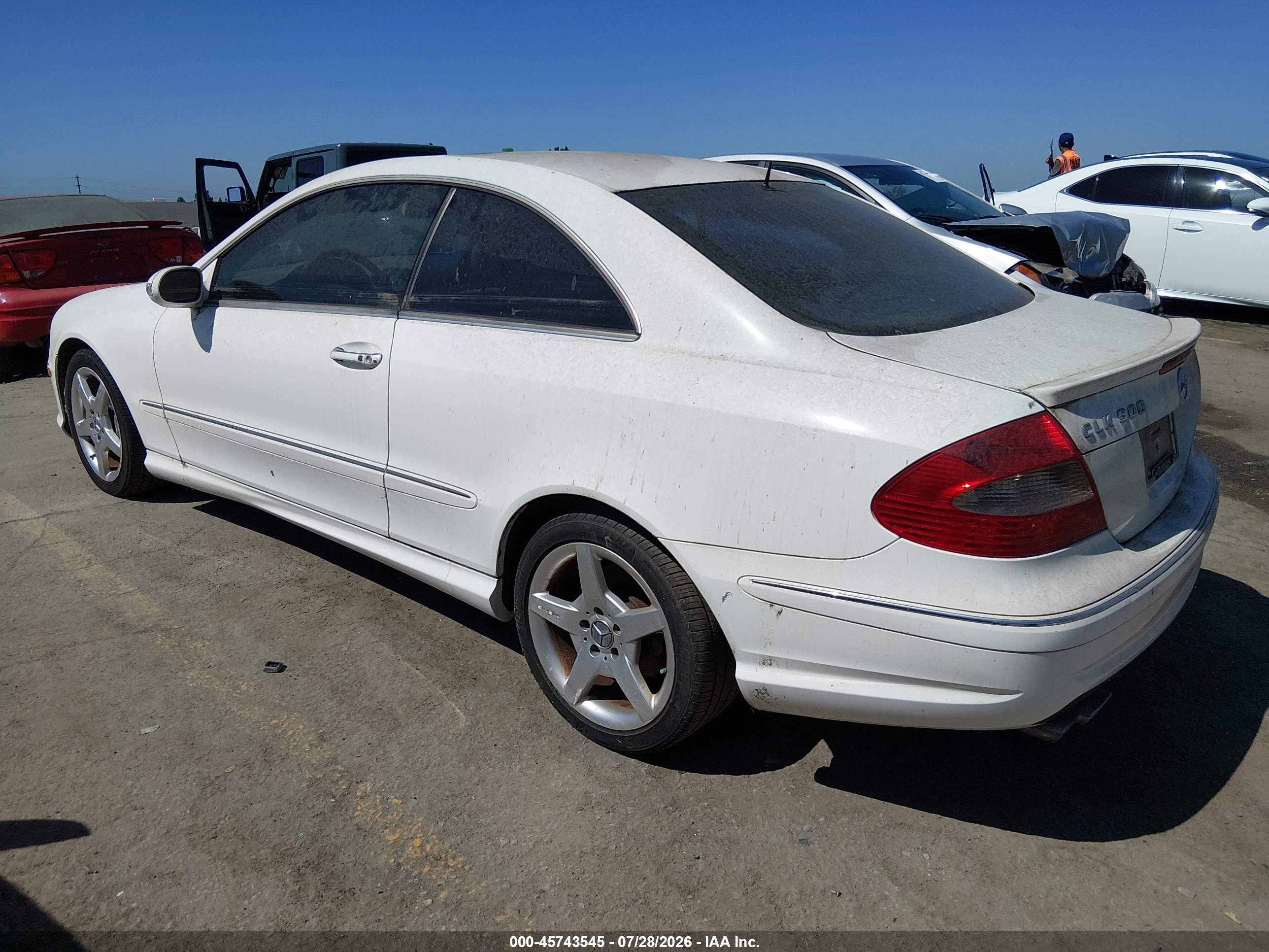2006 Mercedes-benz Clk 500   White vin: WDBTJ75H86F179183