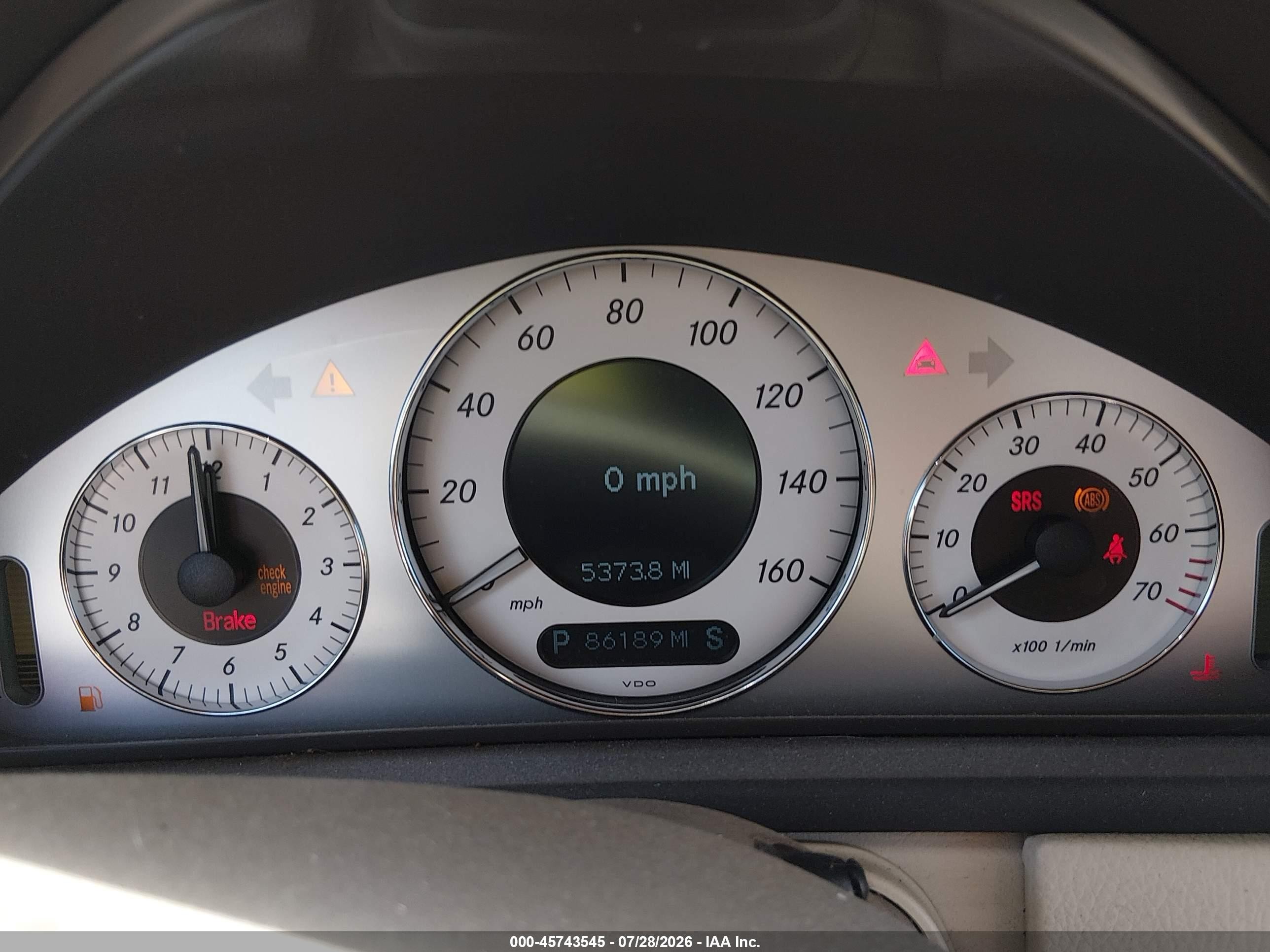 2006 Mercedes-benz Clk 500   White vin: WDBTJ75H86F179183