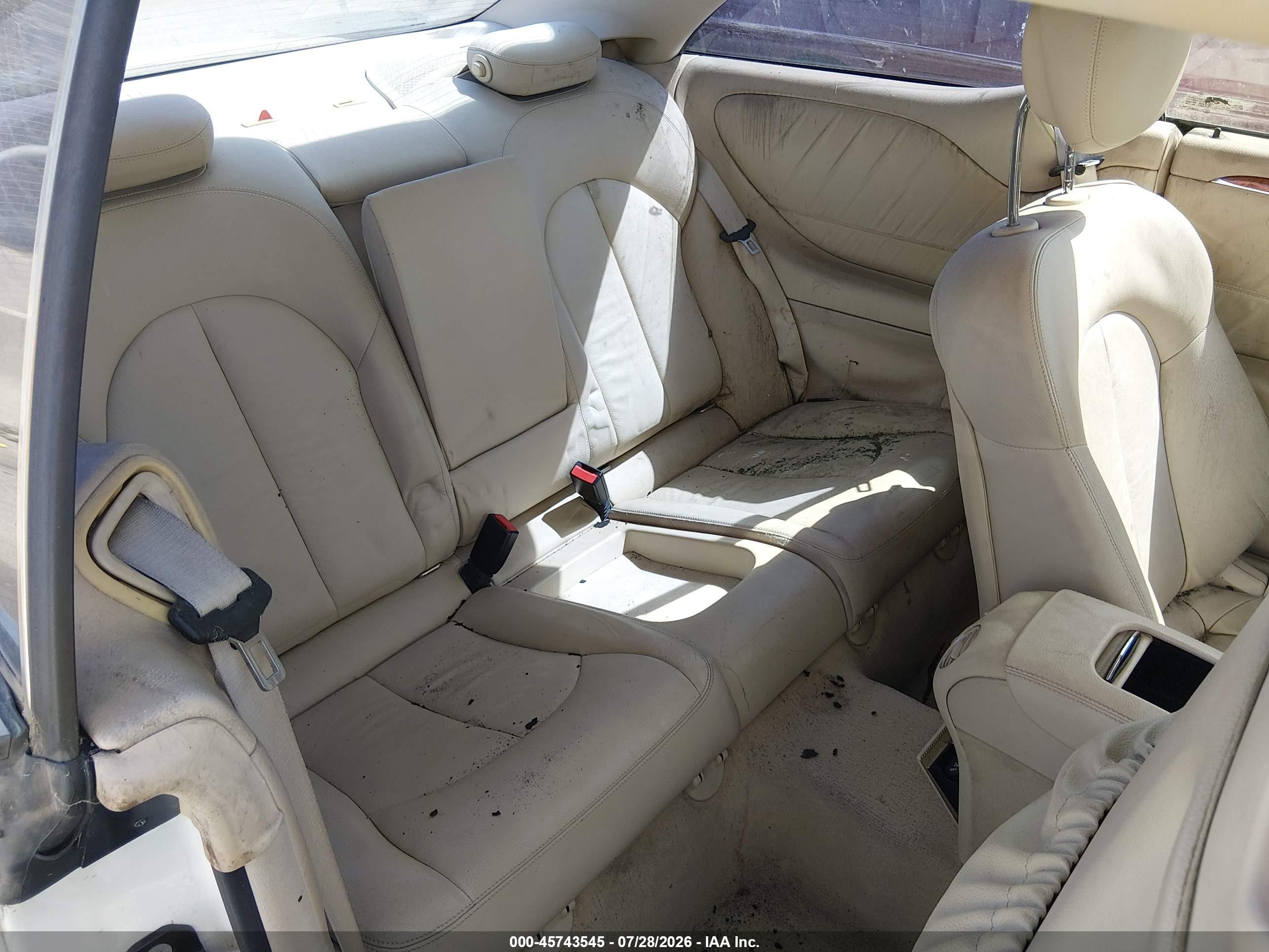 2006 Mercedes-benz Clk 500   White vin: WDBTJ75H86F179183