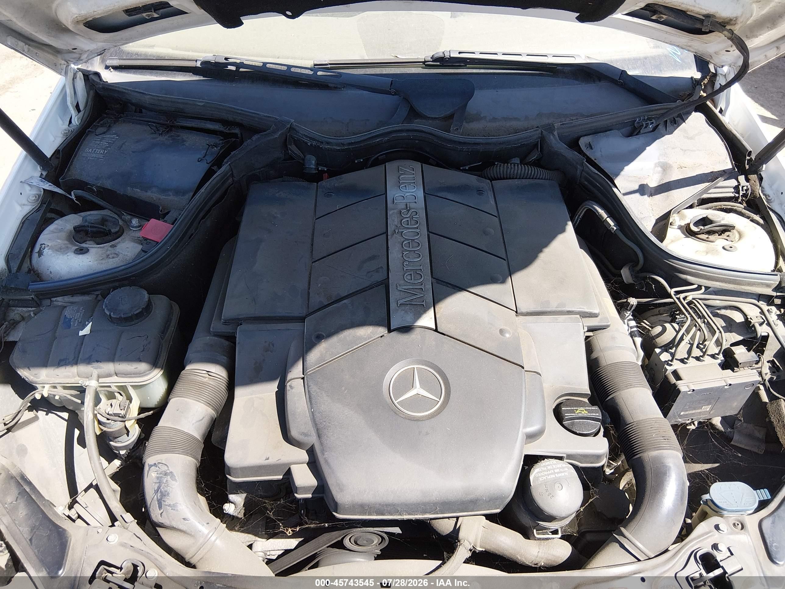 2006 Mercedes-benz Clk 500   White vin: WDBTJ75H86F179183