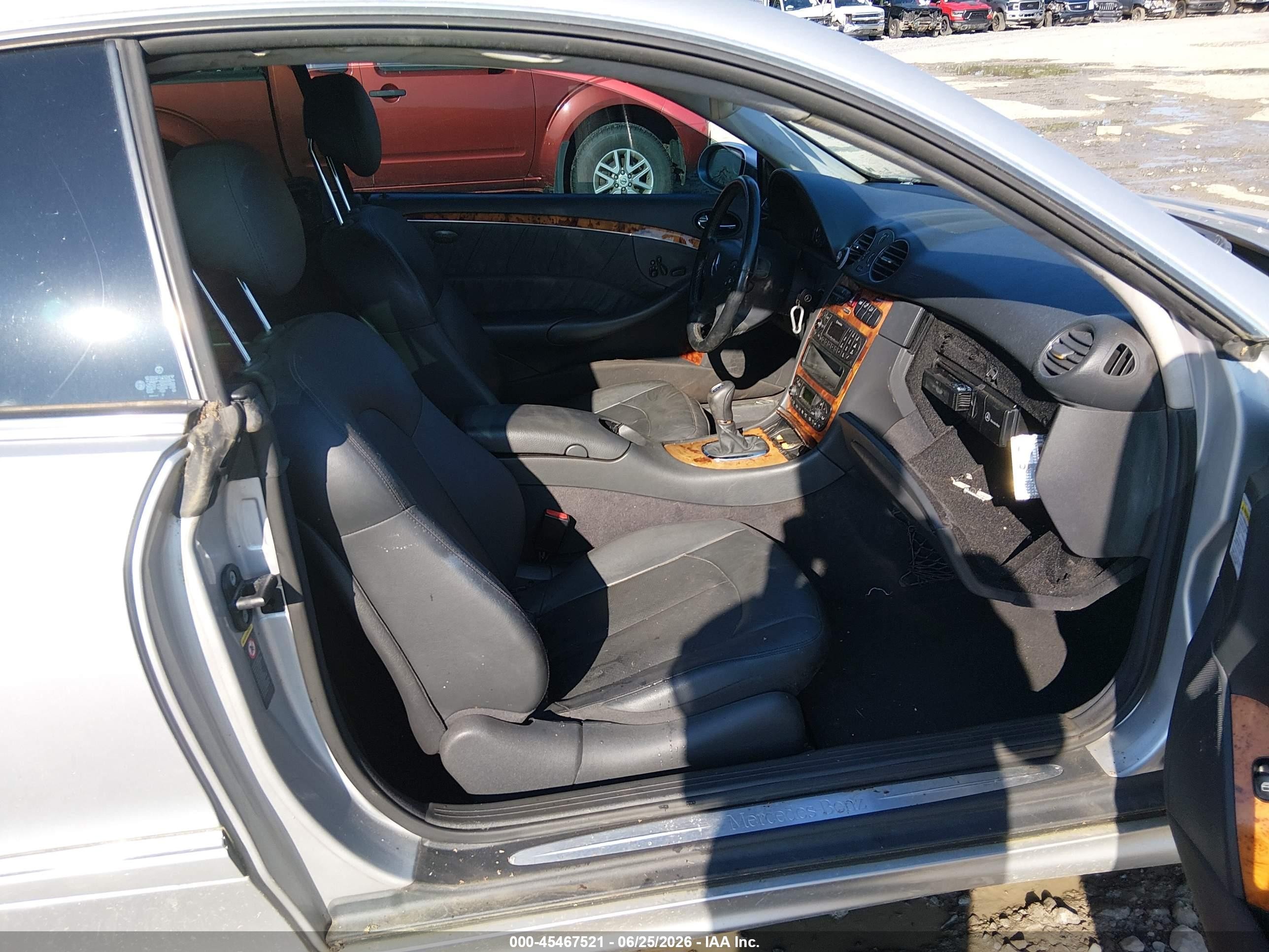 2003 Mercedes-benz Clk 500 Silver vin: WDBTJ75J03F053799
