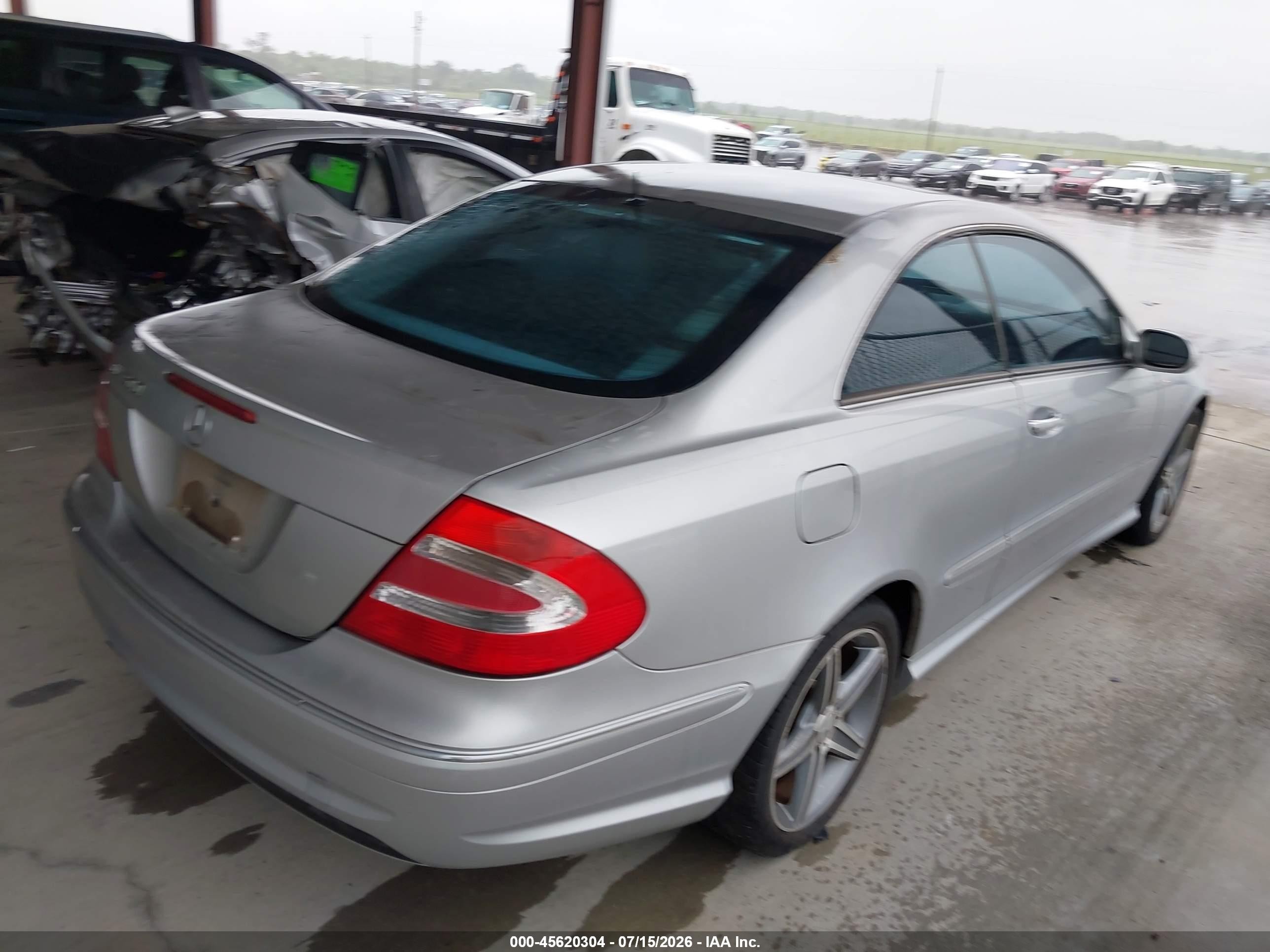 2004 Mercedes-benz Clk 500   Silver vin: WDBTJ75J14F075294