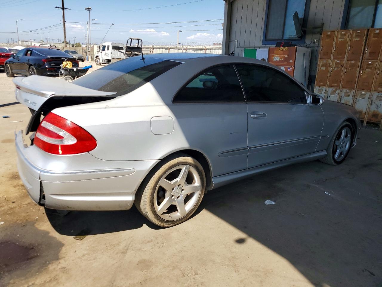 2005 Mercedes-benz Clk 500 Silver vin: WDBTJ75J25F129168
