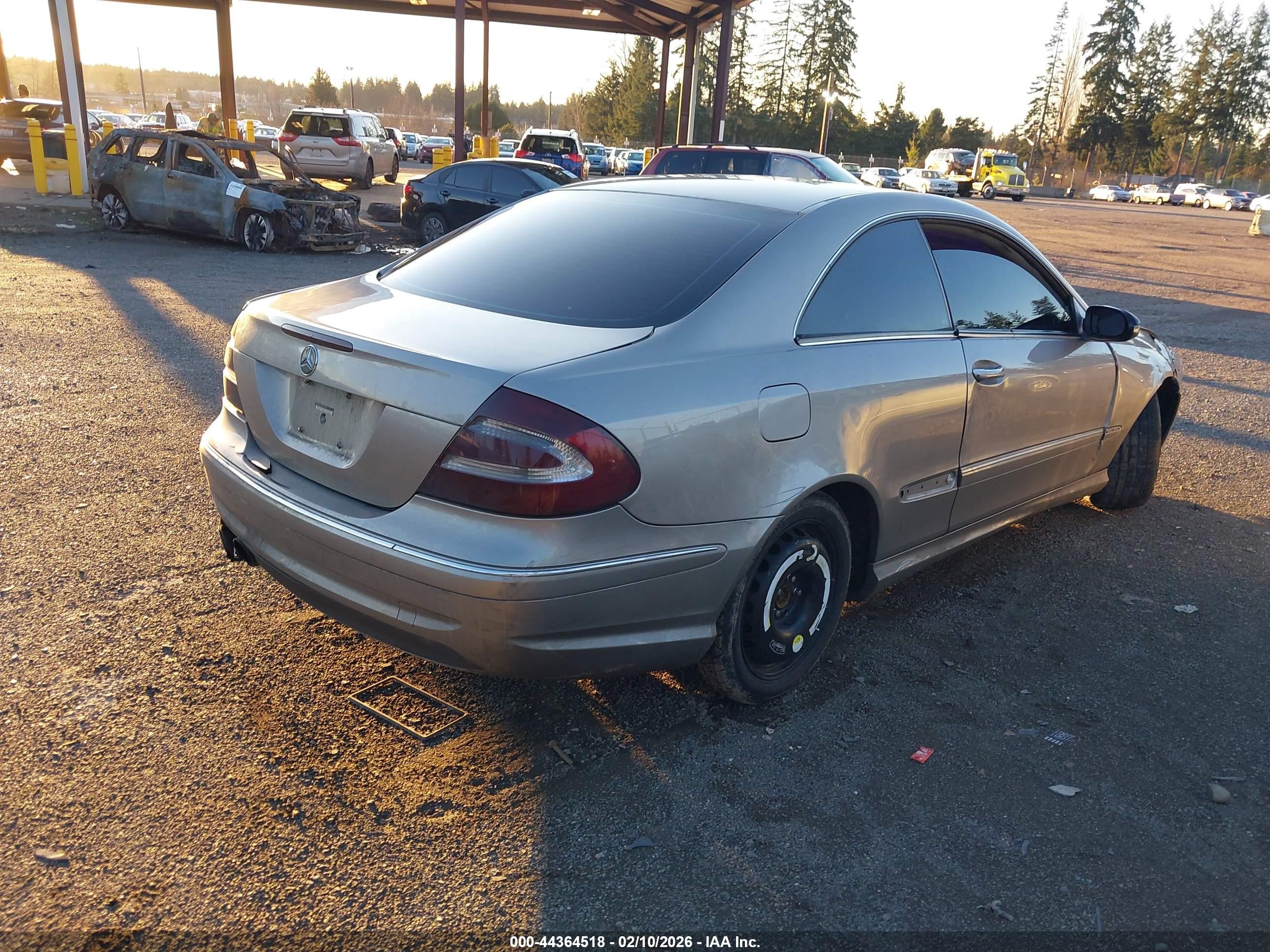 2003 Mercedes-benz Clk 500   Champagne vin: WDBTJ75J33F013636