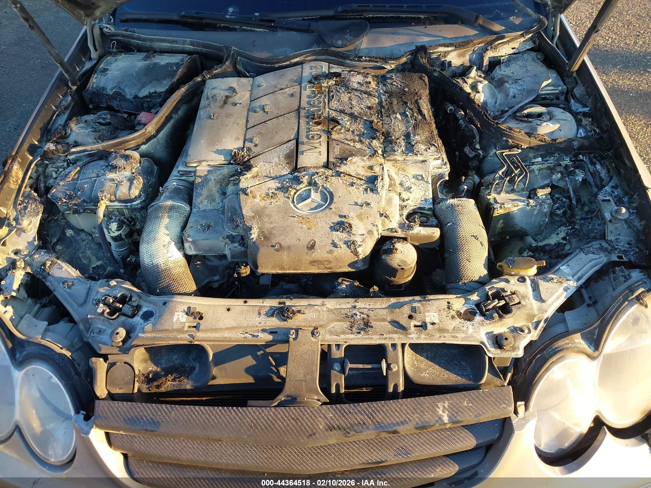 2003 Mercedes-benz Clk 500   Champagne vin: WDBTJ75J33F013636