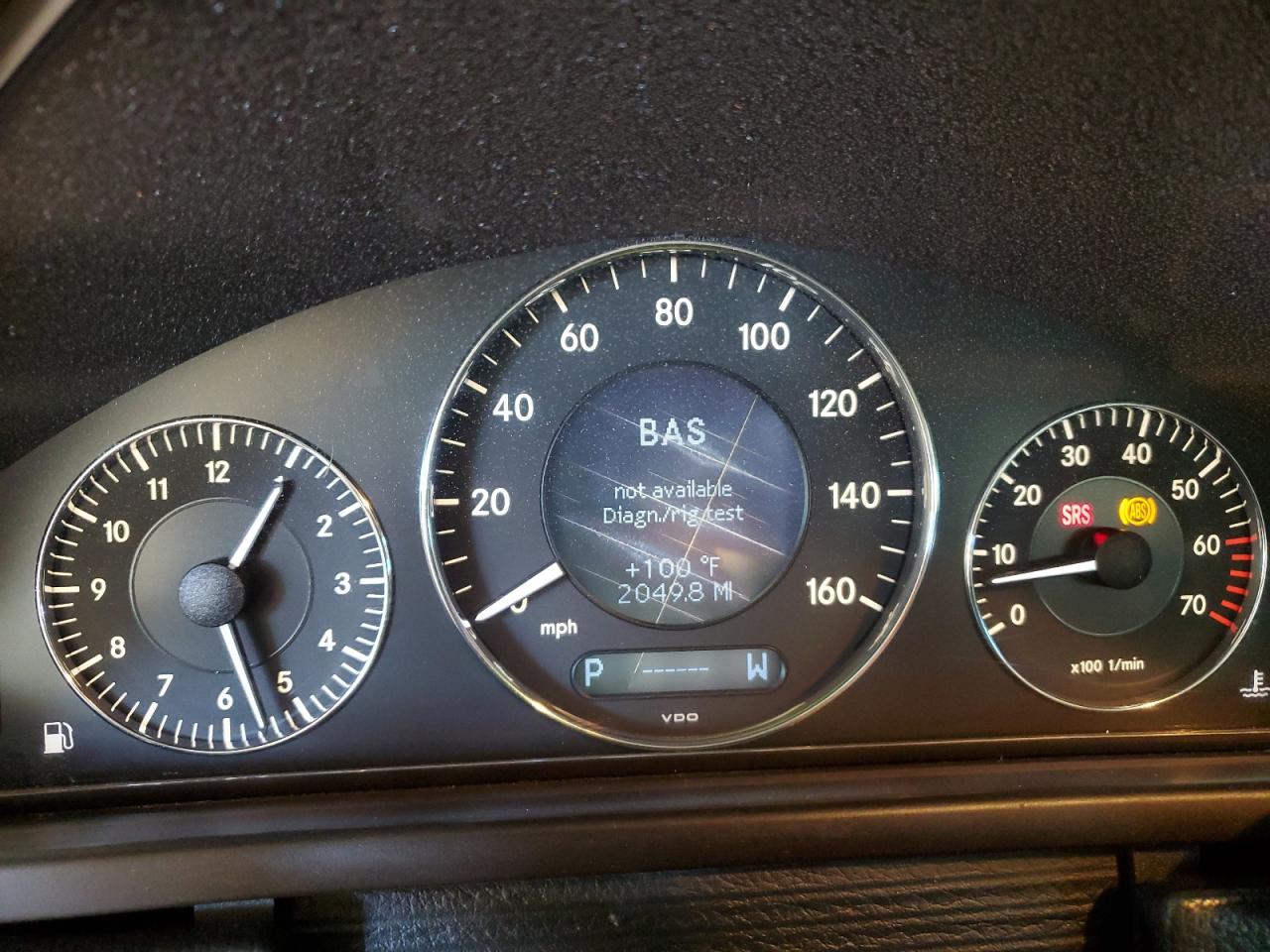 2003 Mercedes-benz Clk 500 White vin: WDBTJ75J43F012592