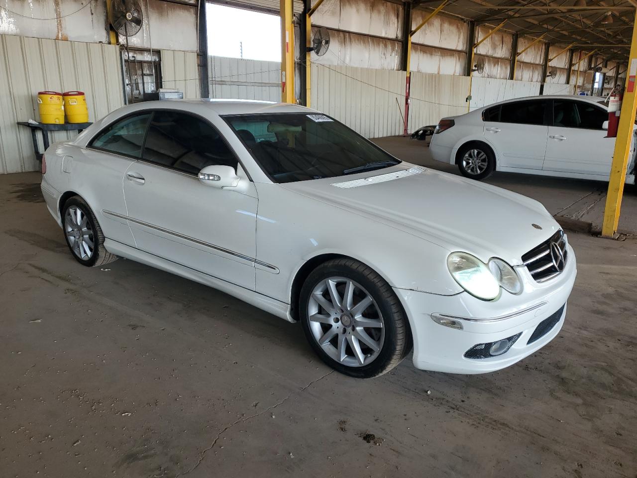 2003 Mercedes-benz Clk 500 White vin: WDBTJ75J43F012592