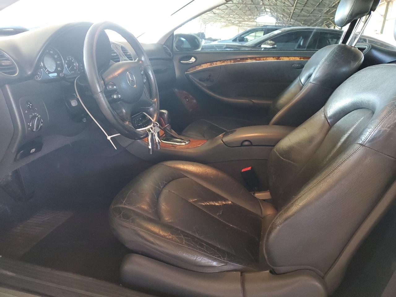 2003 Mercedes-benz Clk 500 White vin: WDBTJ75J43F012592
