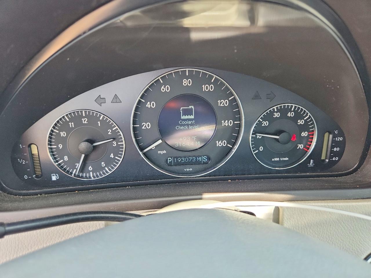 2003 Mercedes-benz Clk 500 Silver vin: WDBTJ75J53F041082