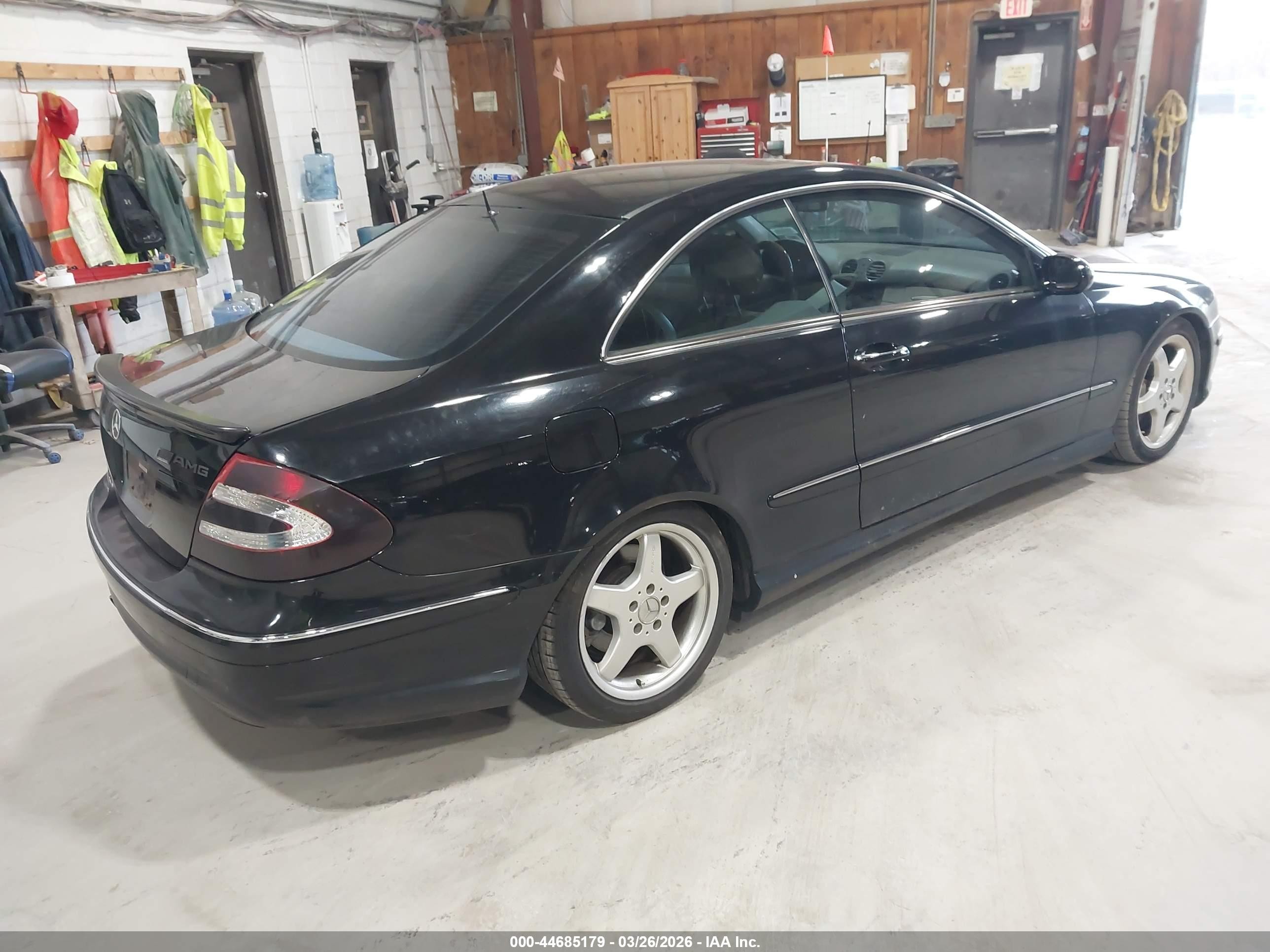 2003 Mercedes-benz Clk 500   Black vin: WDBTJ75J63F033363