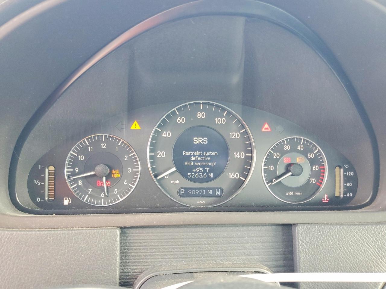 2003 Mercedes-benz Clk 500 Silver vin: WDBTJ75J63F051636
