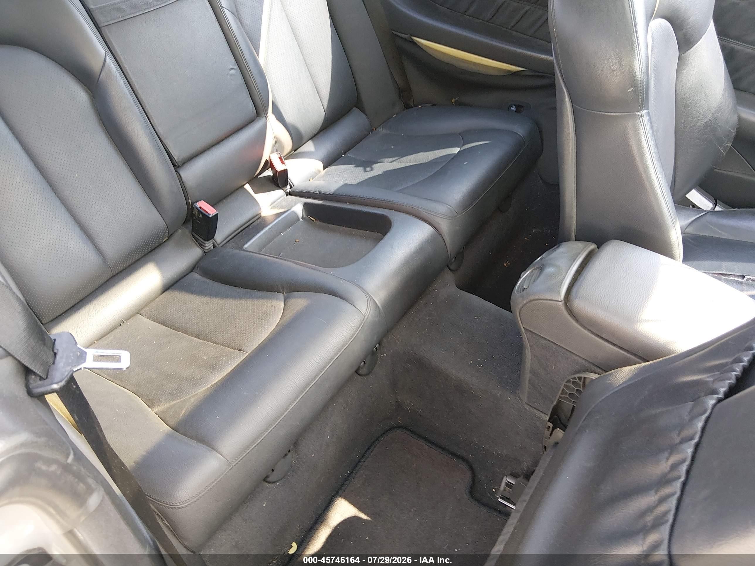 2003 Mercedes-benz Clk 500   Серебряный vin: WDBTJ75J83F041898