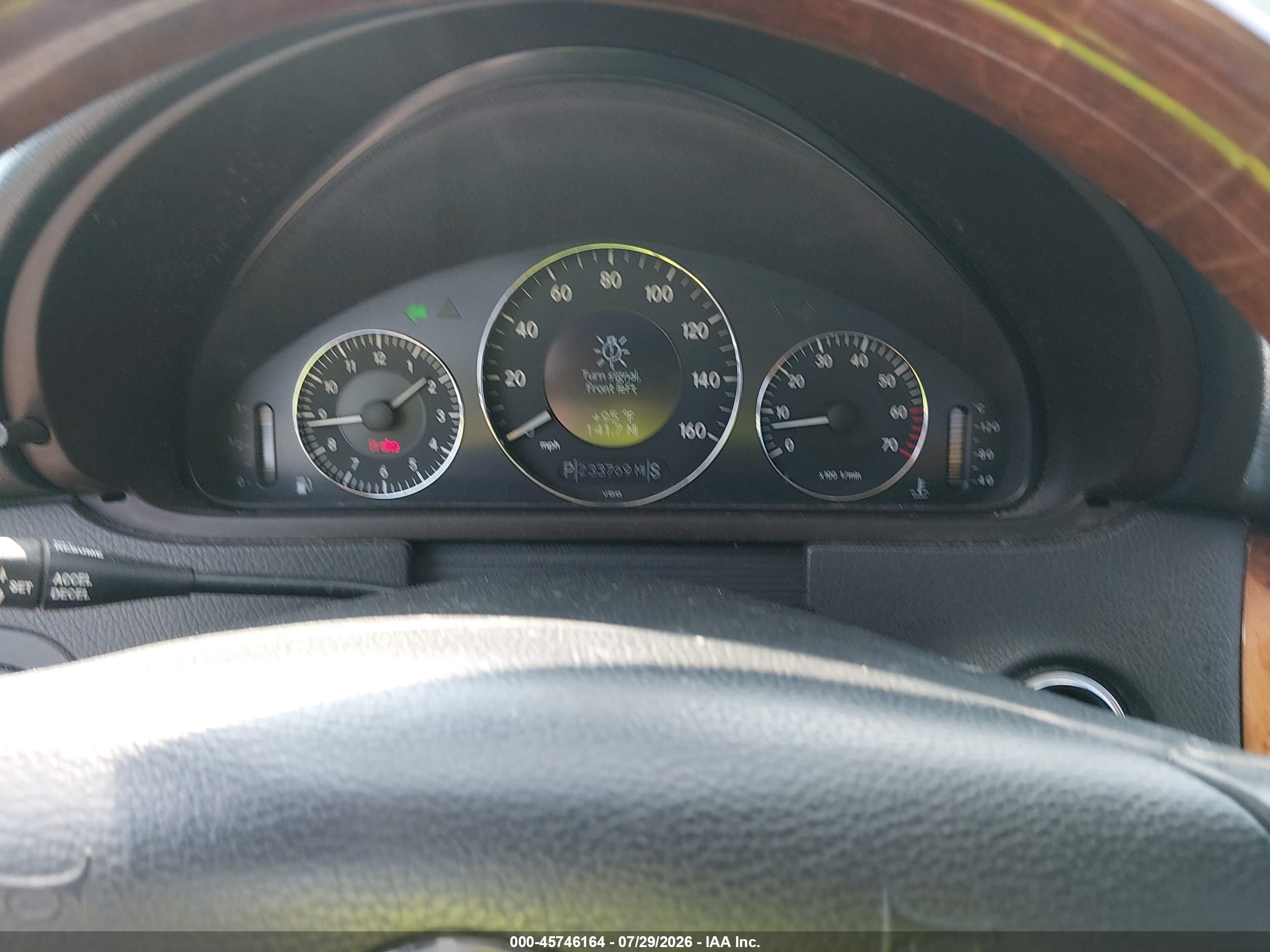 2003 Mercedes-benz Clk 500   Серебряный vin: WDBTJ75J83F041898