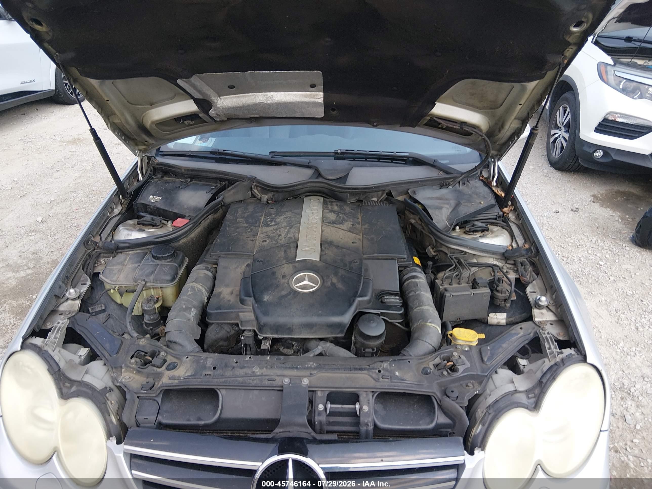 2003 Mercedes-benz Clk 500   Серебряный vin: WDBTJ75J83F041898