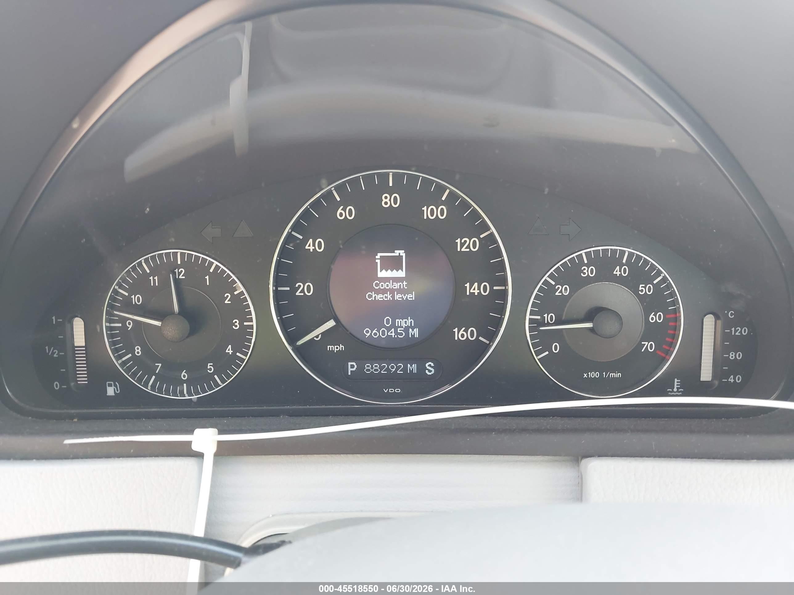 2003 Mercedes-benz Clk 500   Silver vin: WDBTJ75J83F053310