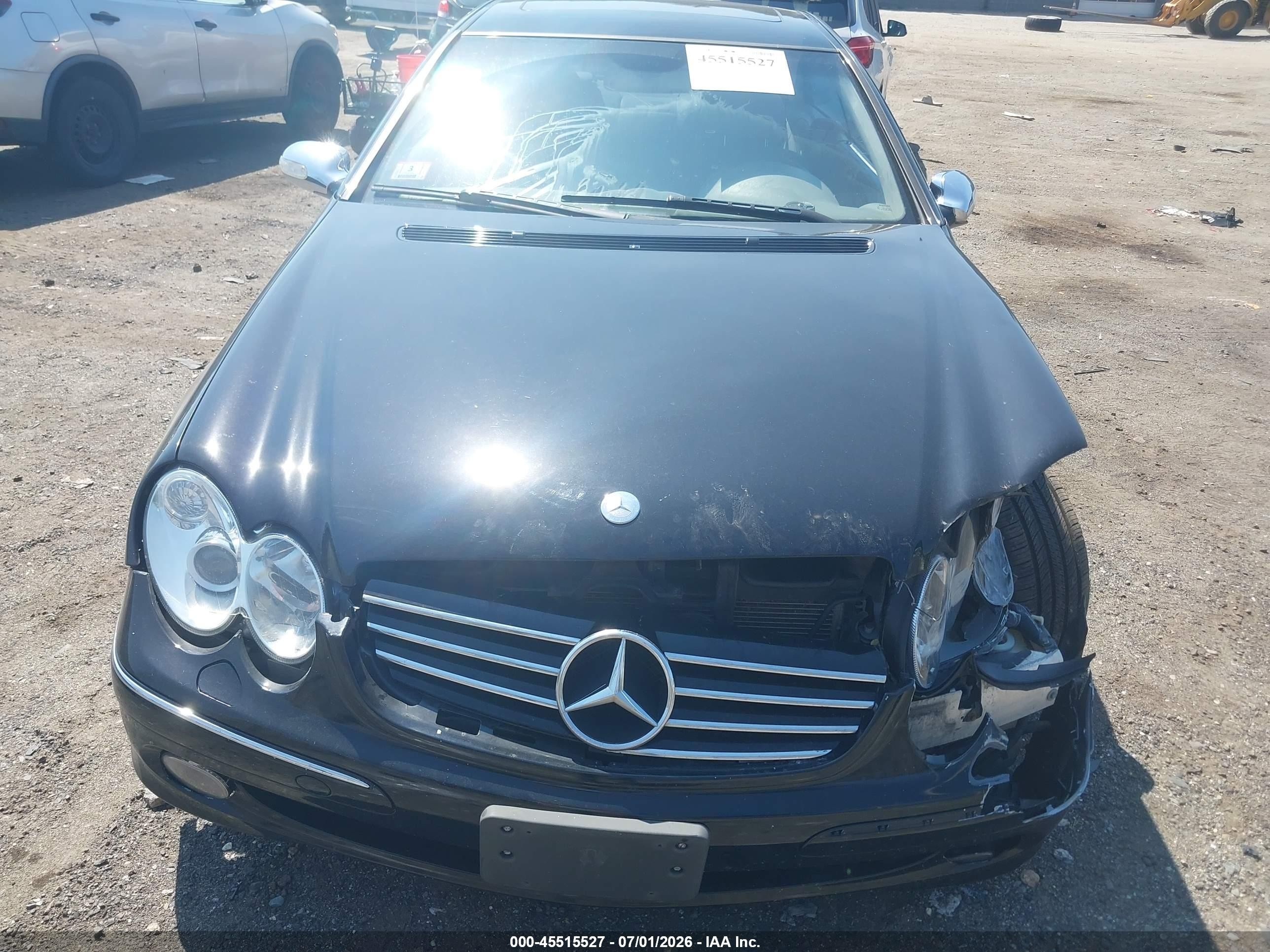 2004 Mercedes-benz Clk 500   Black vin: WDBTJ75J84F103236