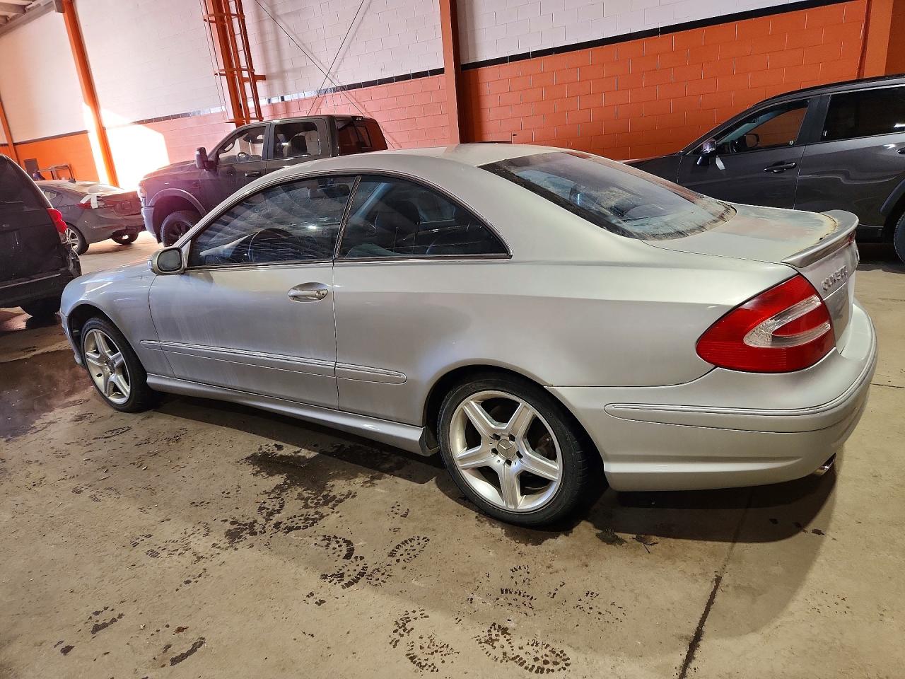 2003 Mercedes-benz Clk 500 Silver vin: WDBTJ75J93F010238
