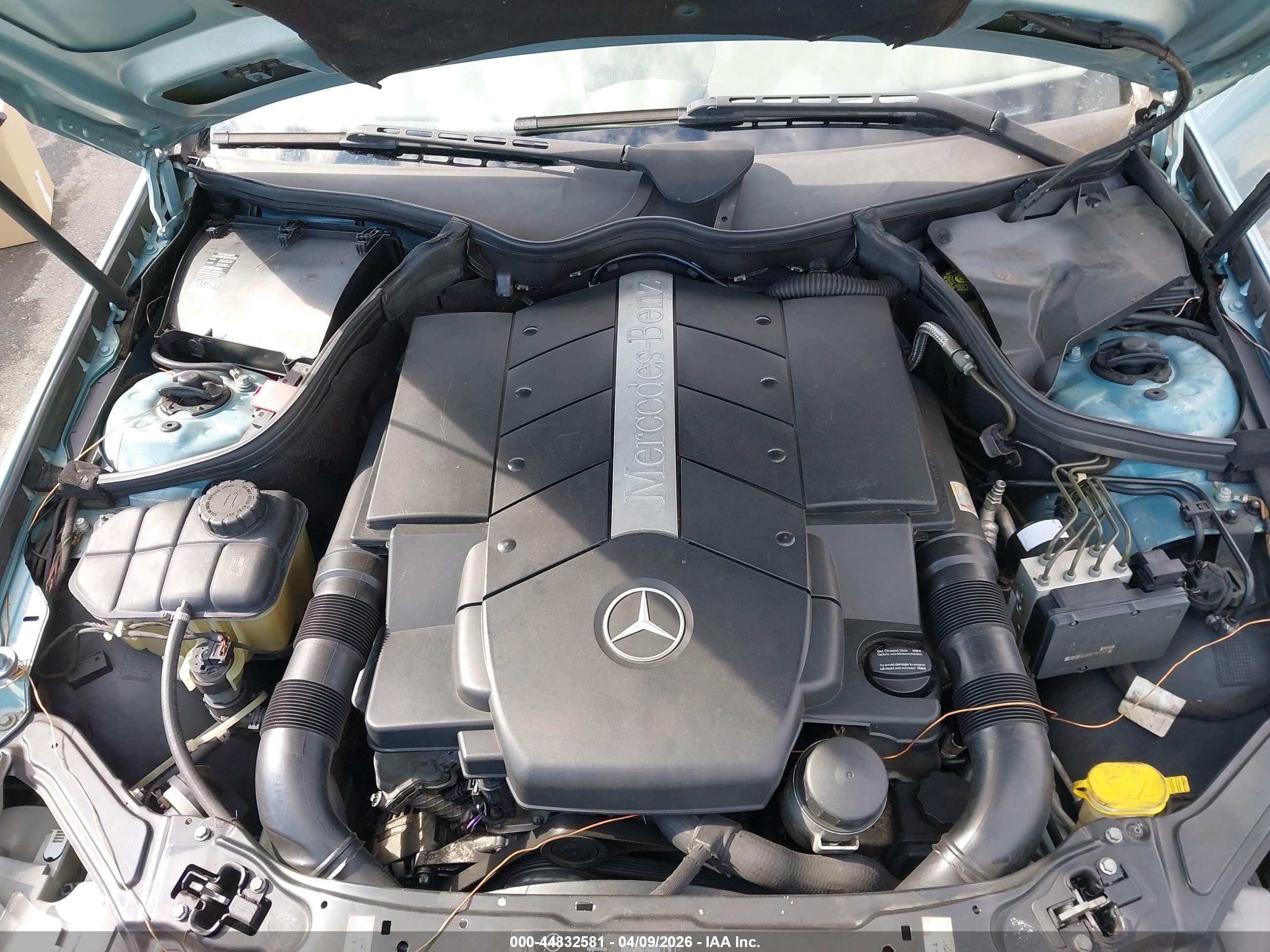 2004 Mercedes-benz Clk 500   Blue vin: WDBTJ75J94F086639
